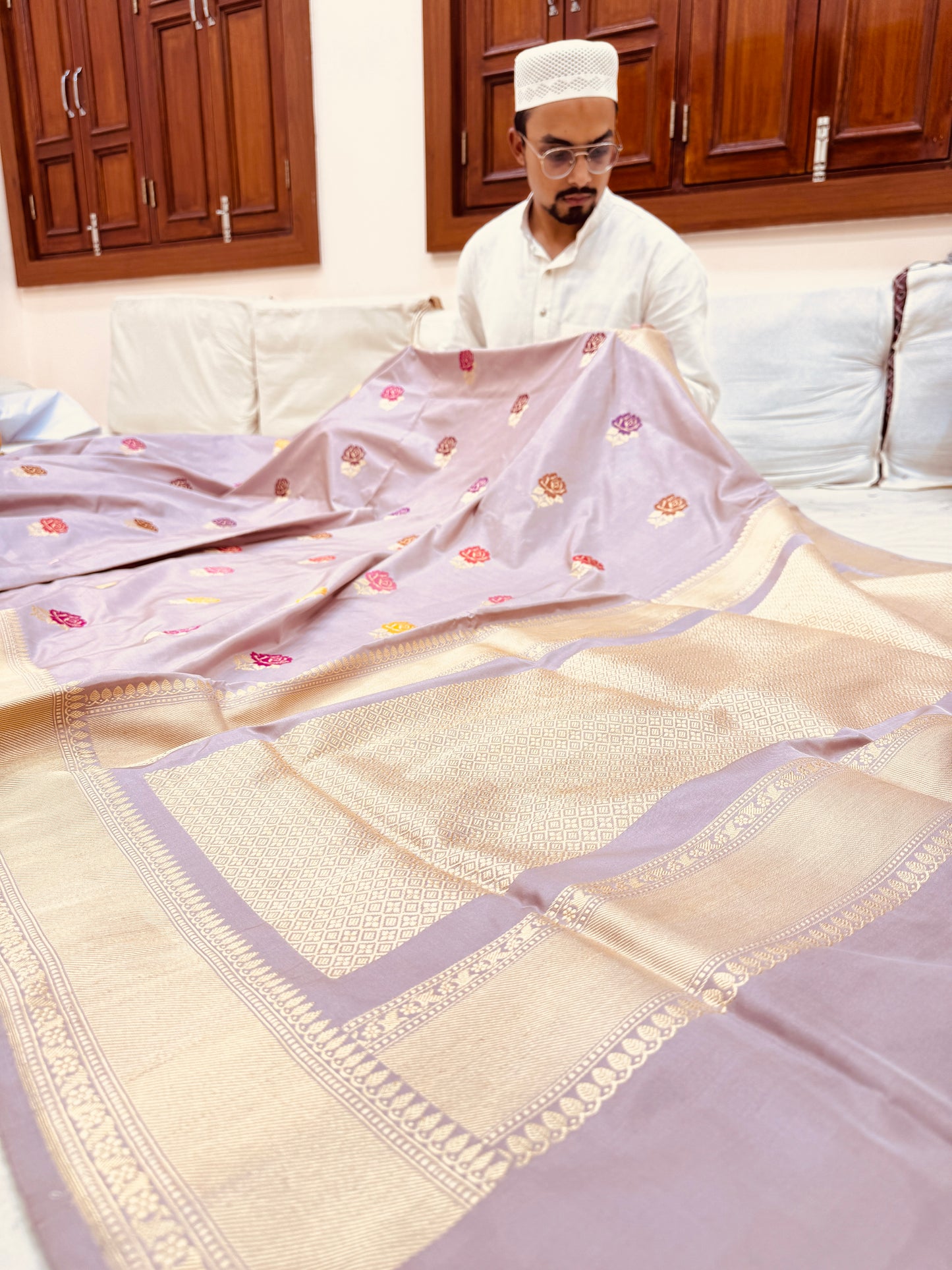 Pure Banarasi Katan Silk Rose Buta Saree