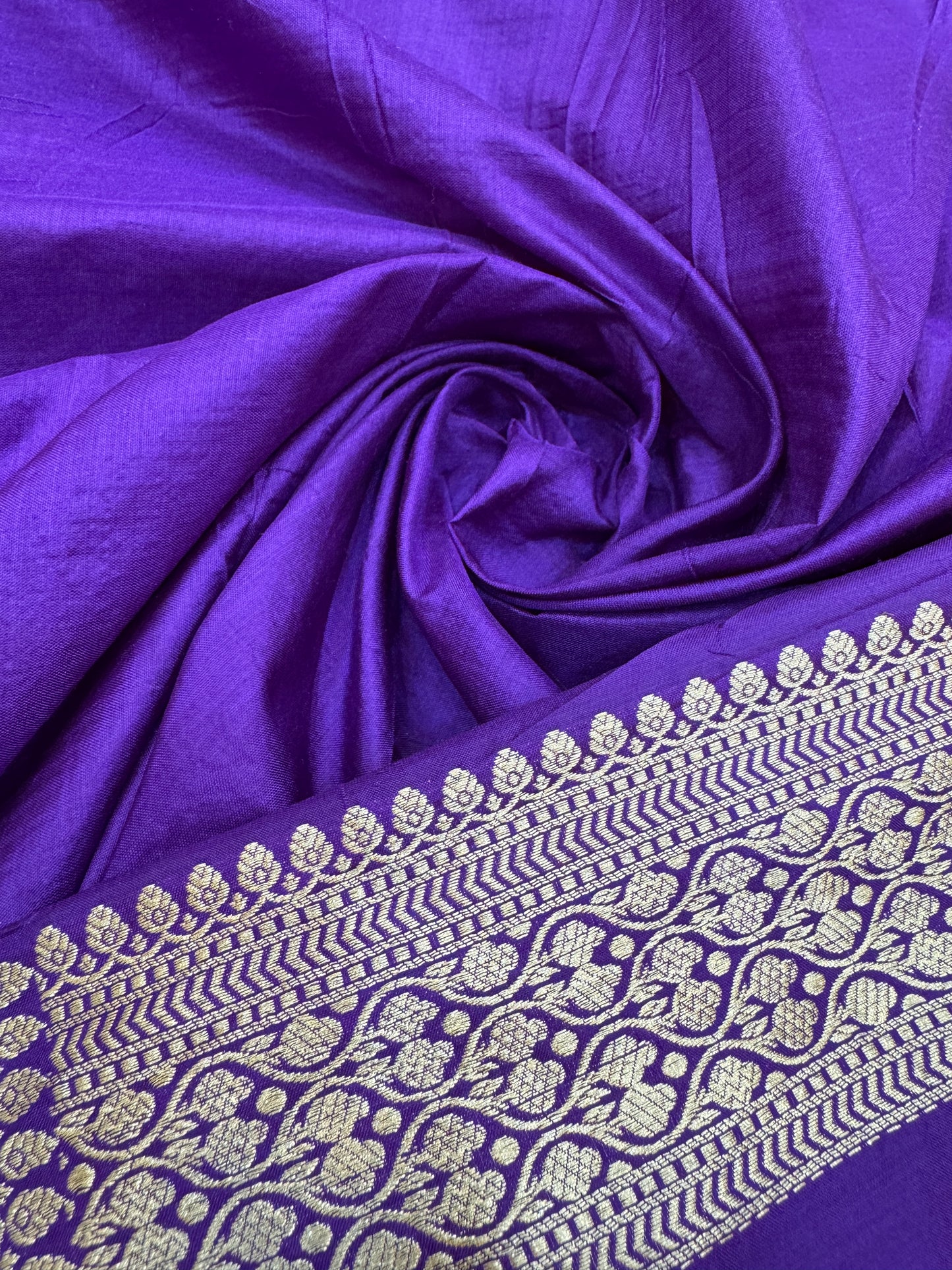 Pure Banarasi Katan Silk Jaal Saree