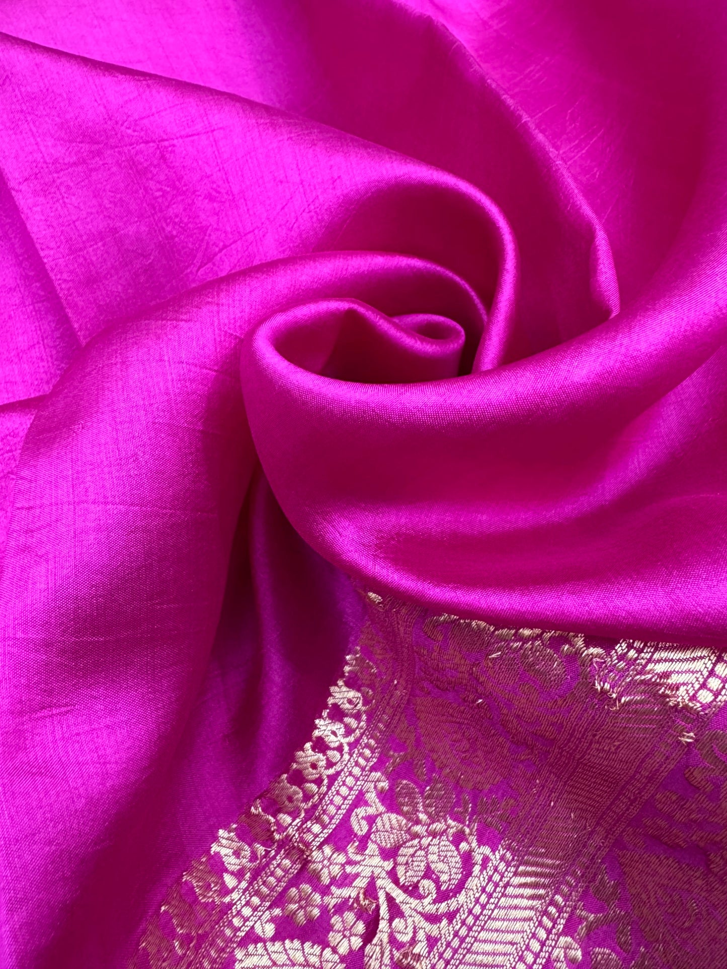 Pure Banarasi Dupion Silk Kadhwa Buta Saree