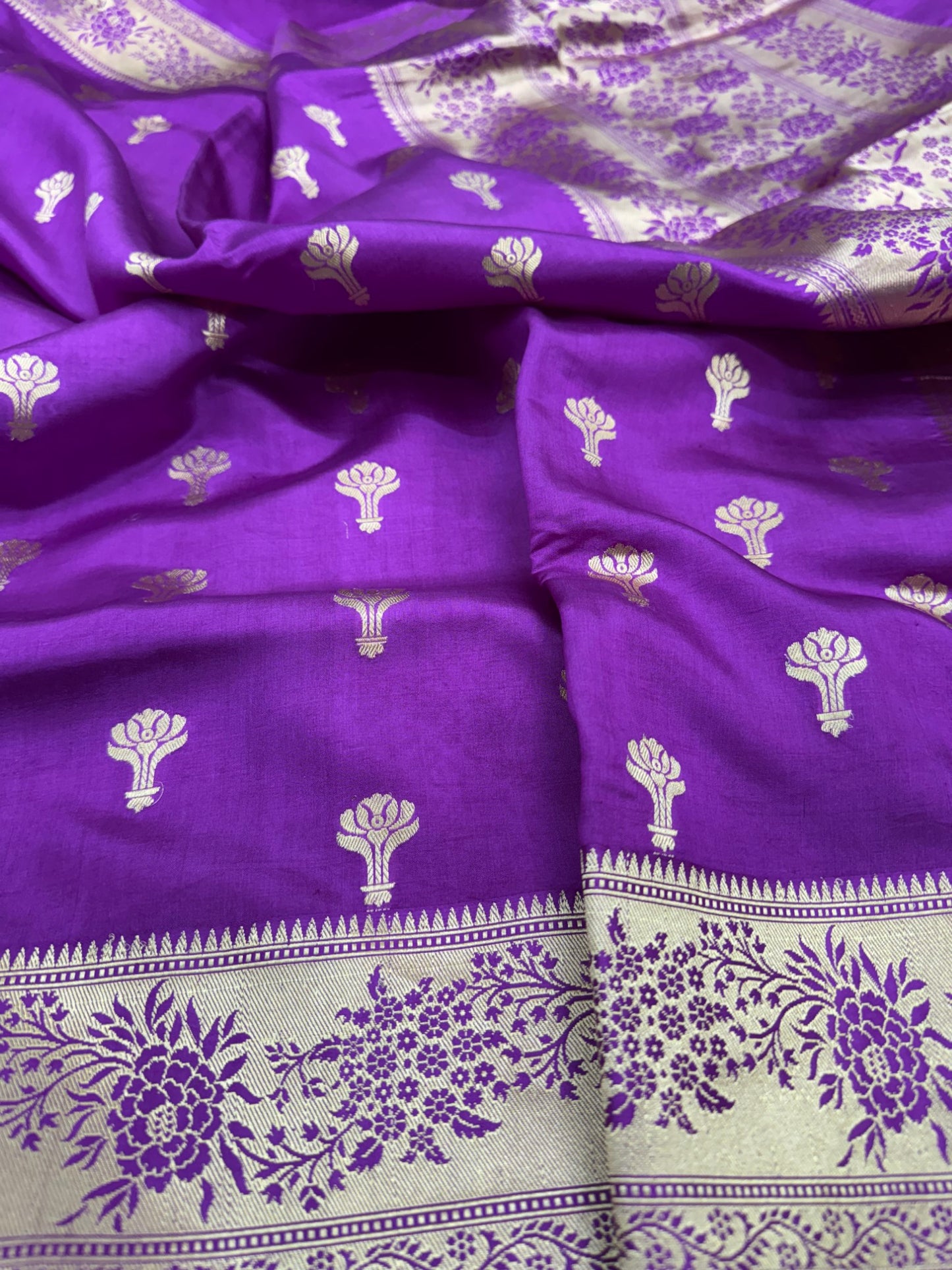 Pure Banarasi Dupion Silk Kadhwa Buta Saree