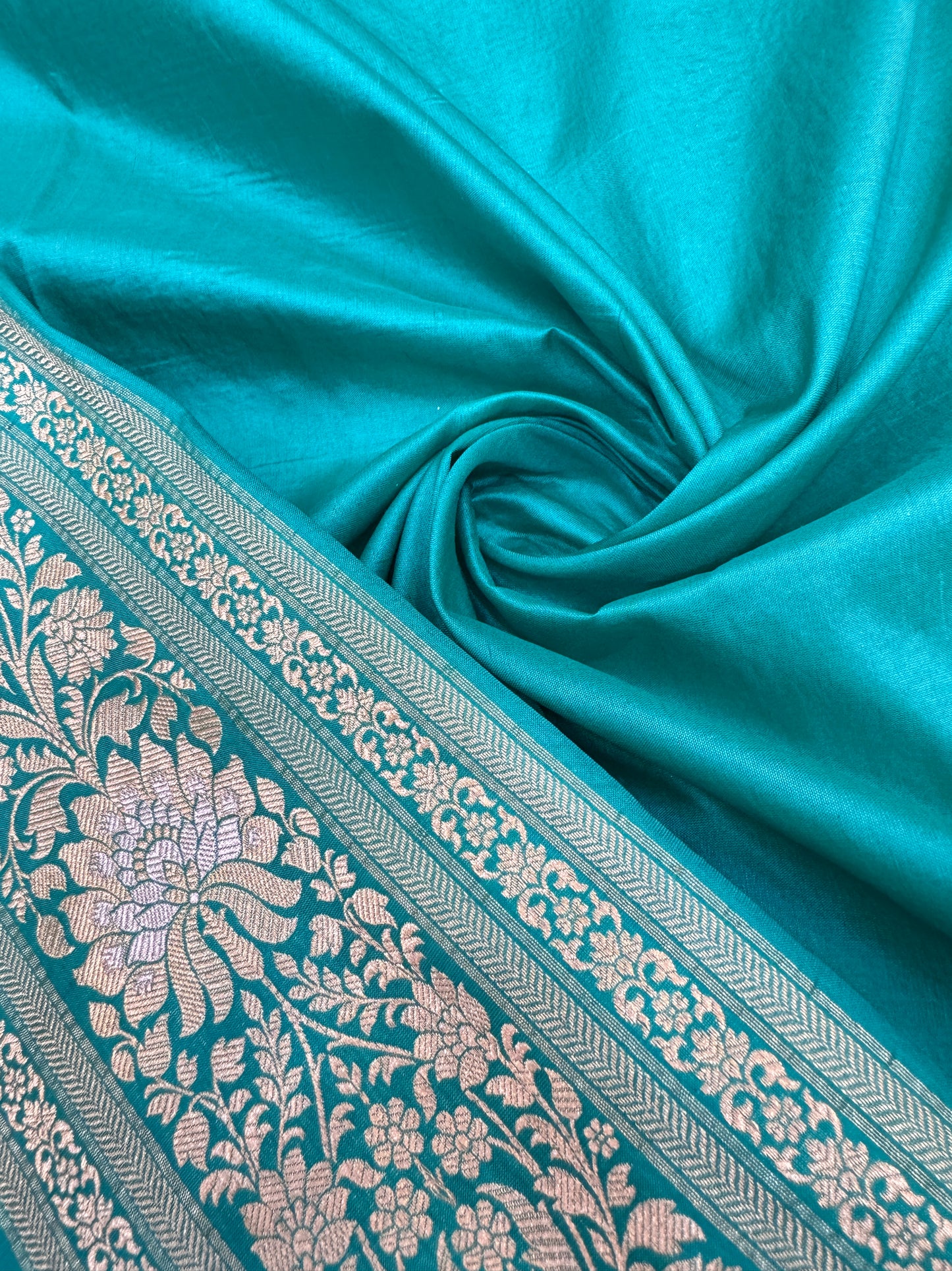 Pure Banarasi Katan Silk Sona Mina Jaal Saree
