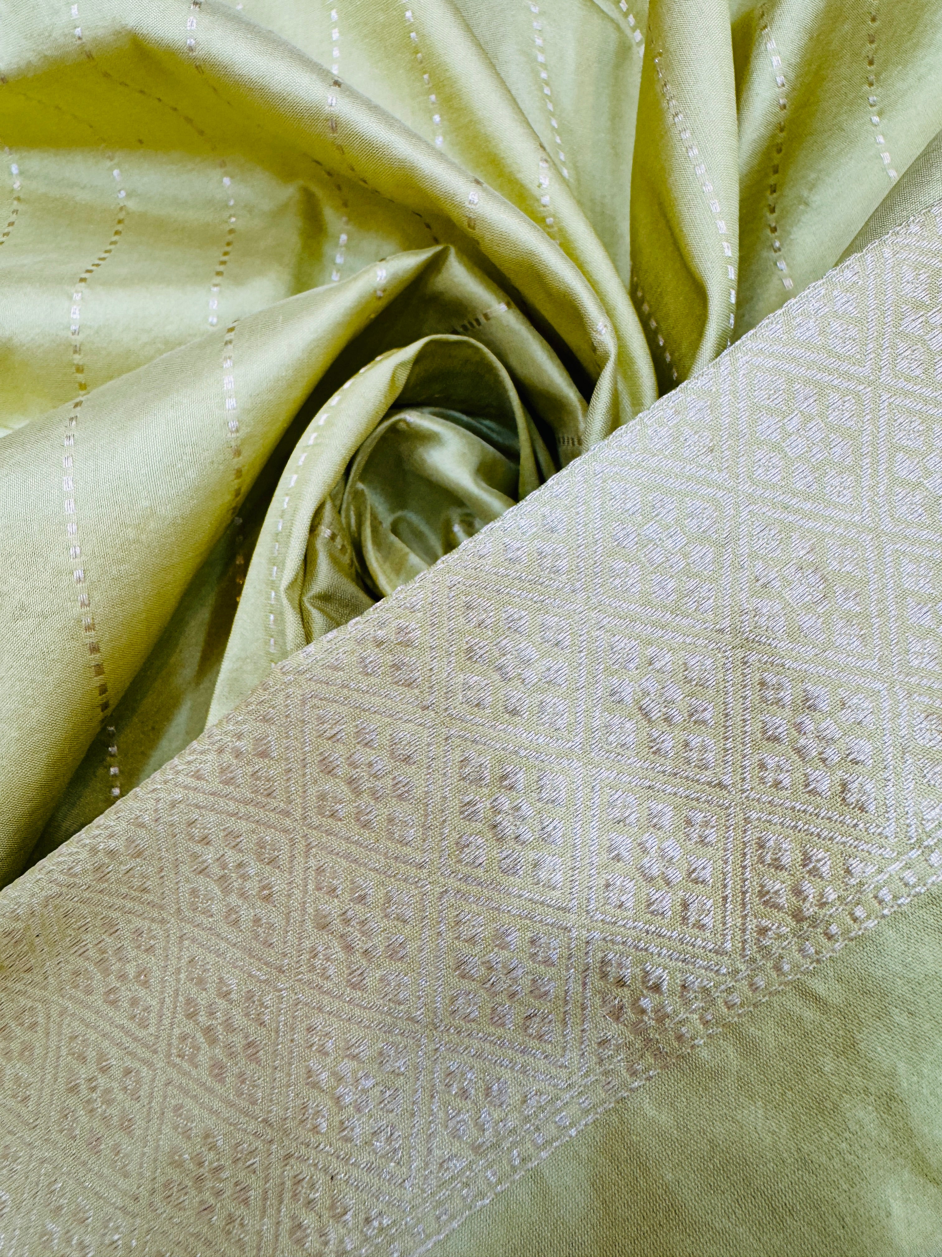 Pure Banarasi Katan Silk Buti Saree