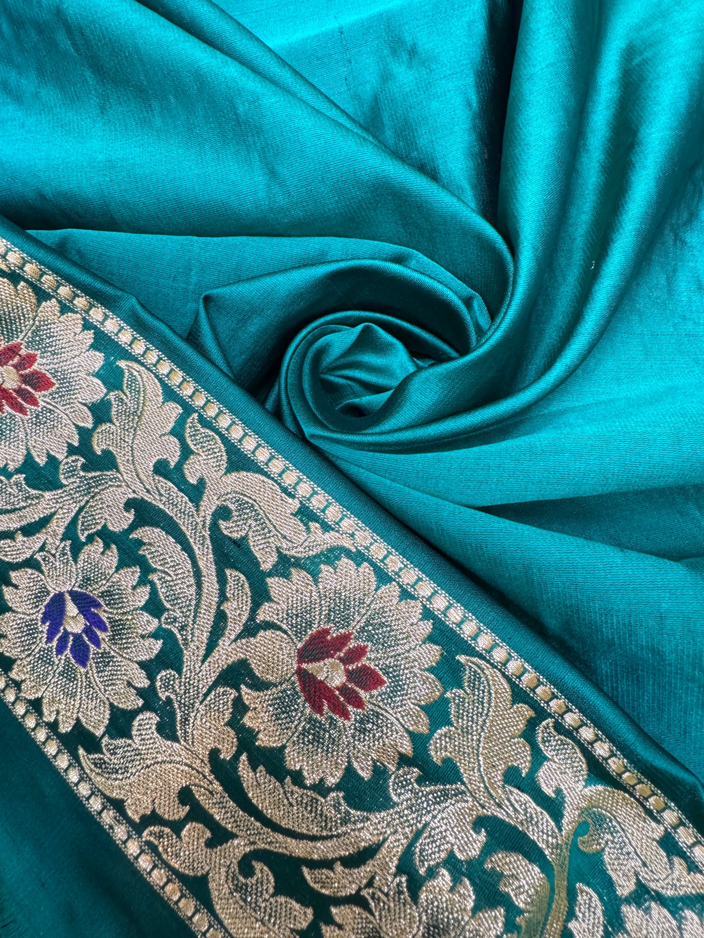 Pure Banarasi Satin Silk Chunri Buti Saree