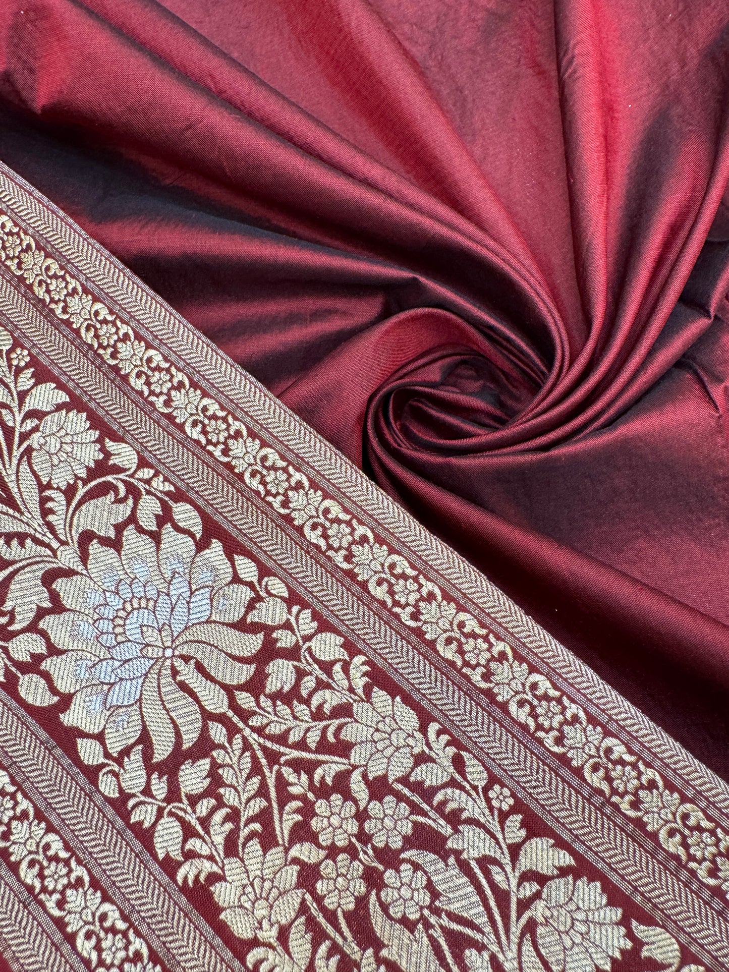 Pure Banarasi Katan Silk Sona Mina Jaal Saree