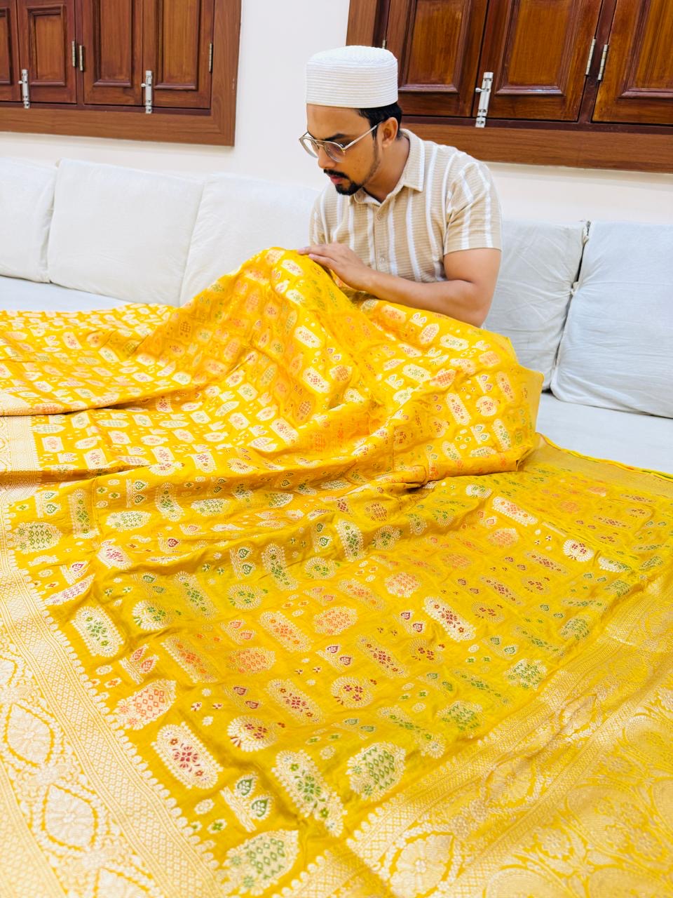 Pure Banarasi Katan Silk Mina Jaal Saree