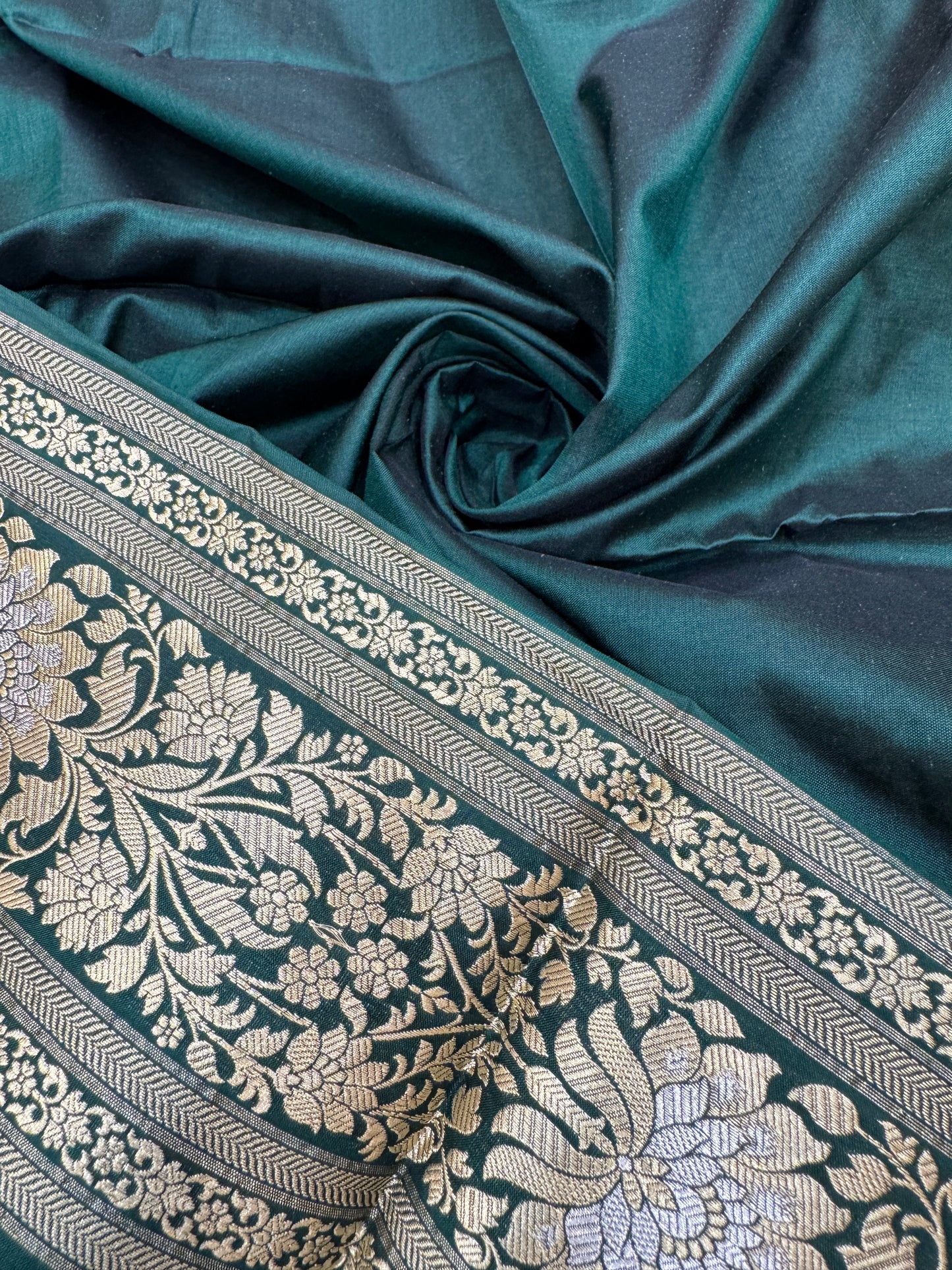 Pure Banarasi Katan Silk Sona Mina Jaal Saree