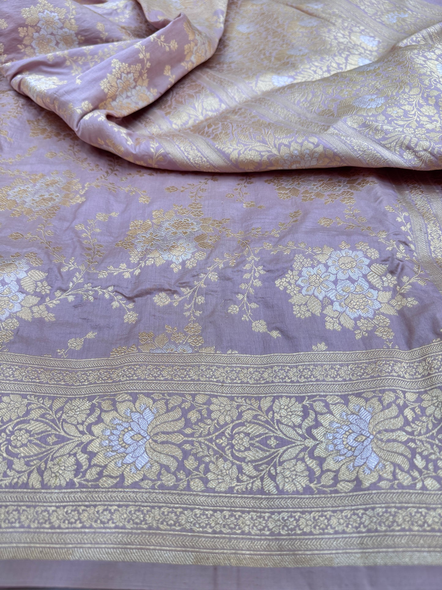Pure Banarasi Katan Silk Sona Mina Jaal Saree