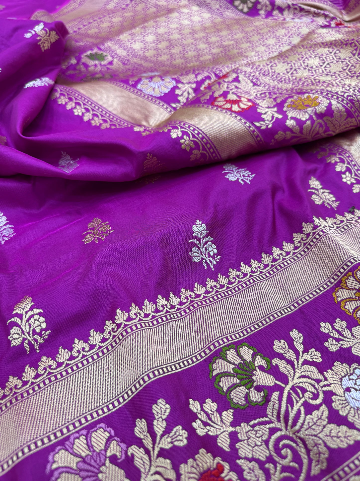 Pure Banarasi Katan Silk Kadhwa Buti Saree