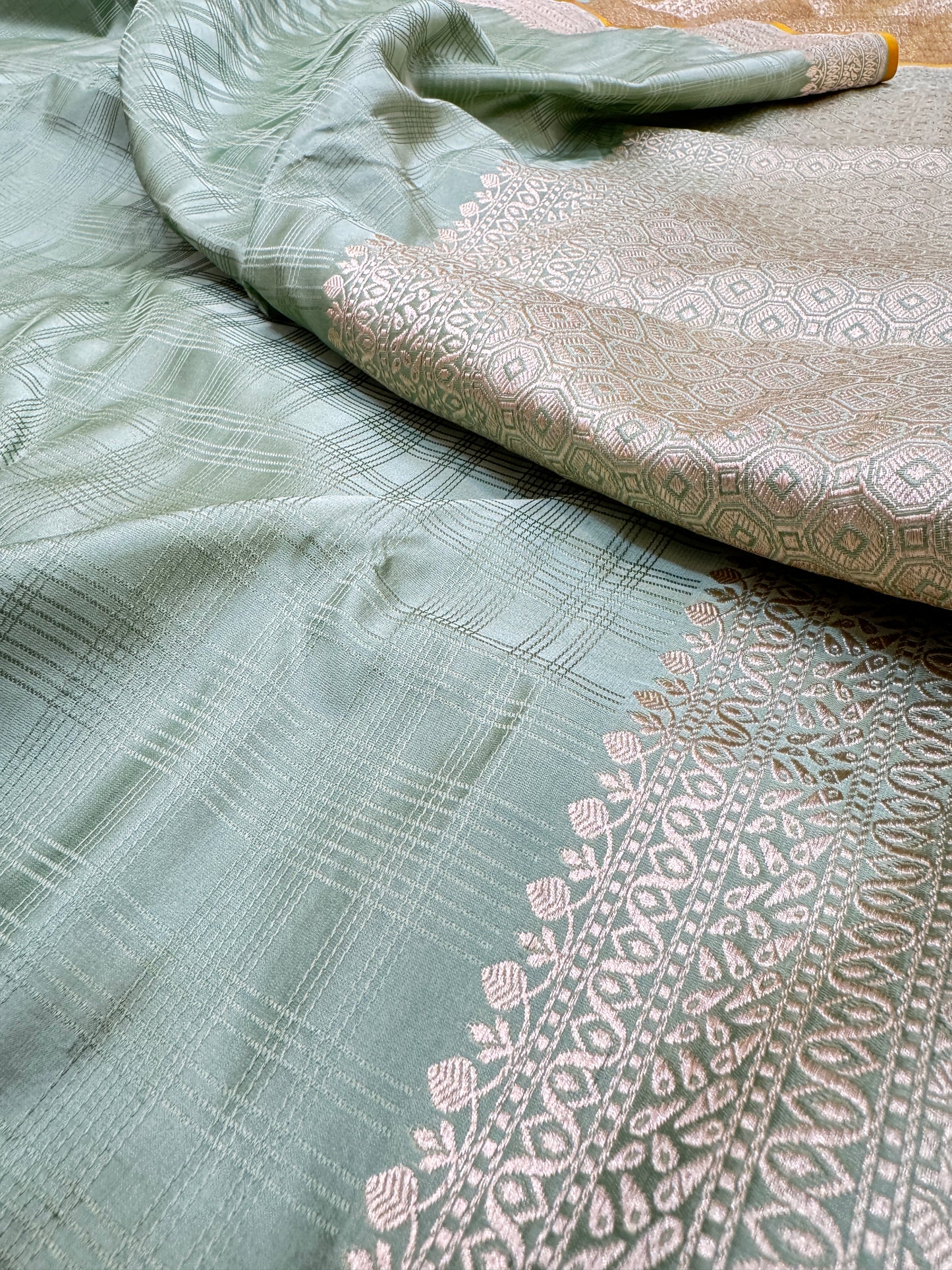 Pure Banarasi Katan Silk Tanchoi Saree