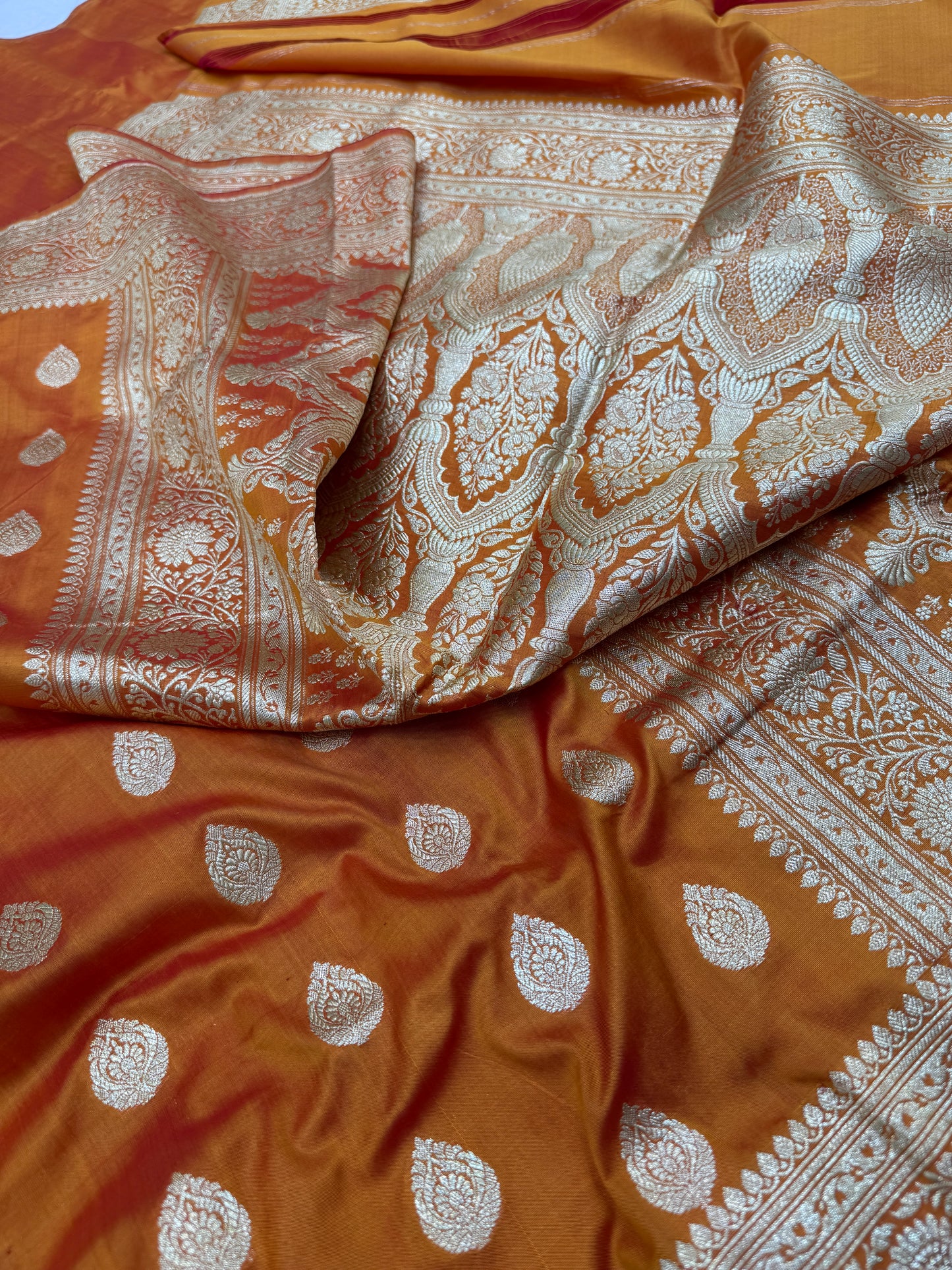 Pure Banarasi Katan Silk Simple Buta Saree