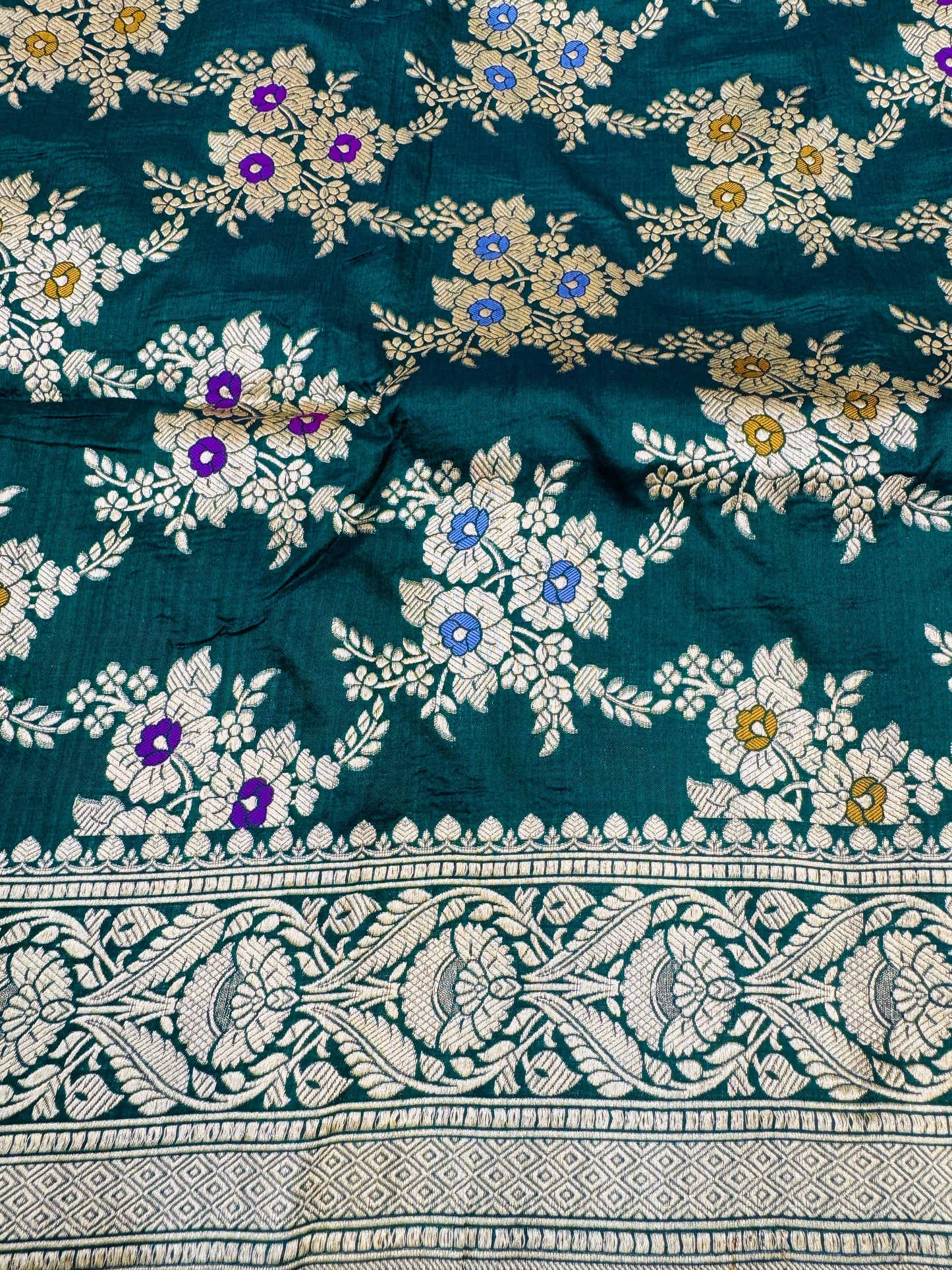 Pure Banarasi Katan Silk Mina Jaal Saree