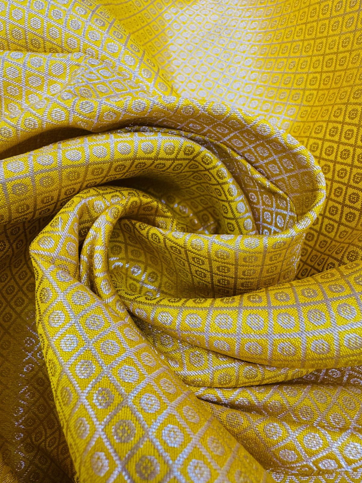 Pure Banarasi Chiniya Silk Buta Saree