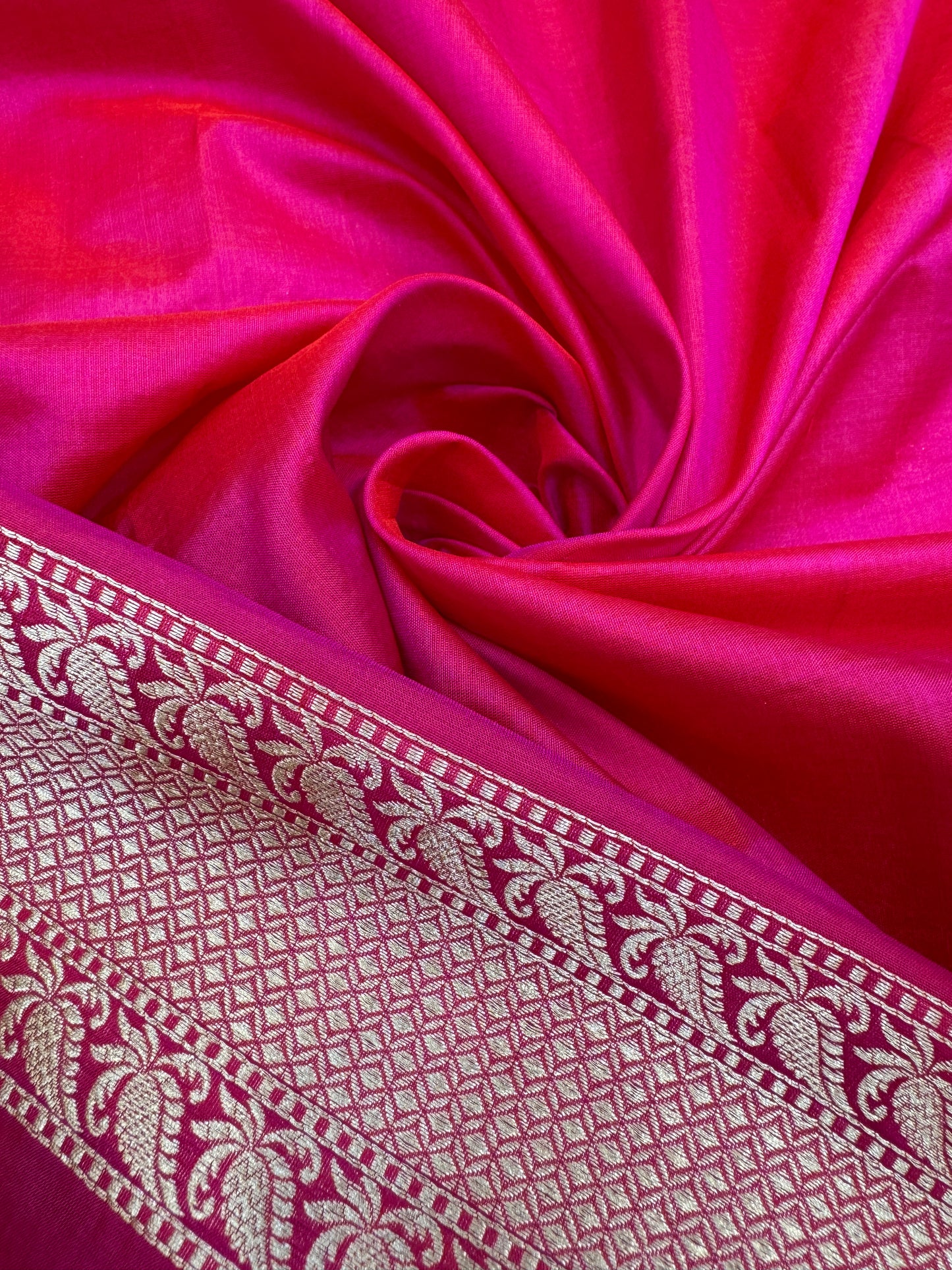 Pure Banarasi Katan Silk Jaal Saree