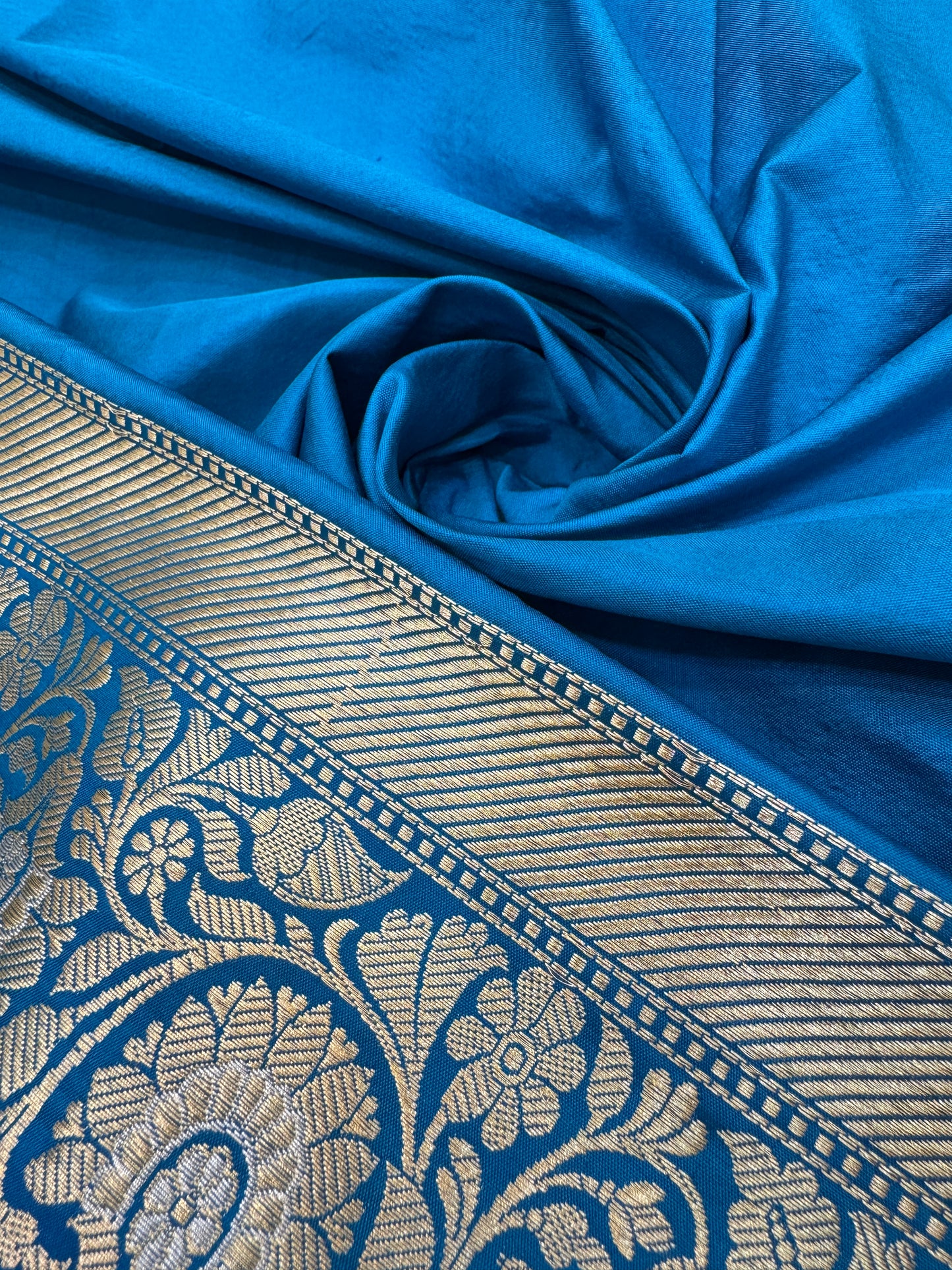 Pure Banarasi Katan Silk Kadhwa Mina Jaal Saree
