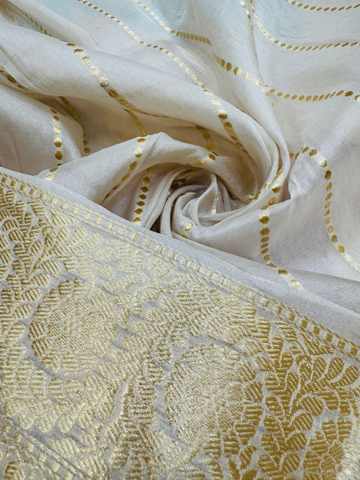 Katan Silk Zigzag Rangkaat Saree