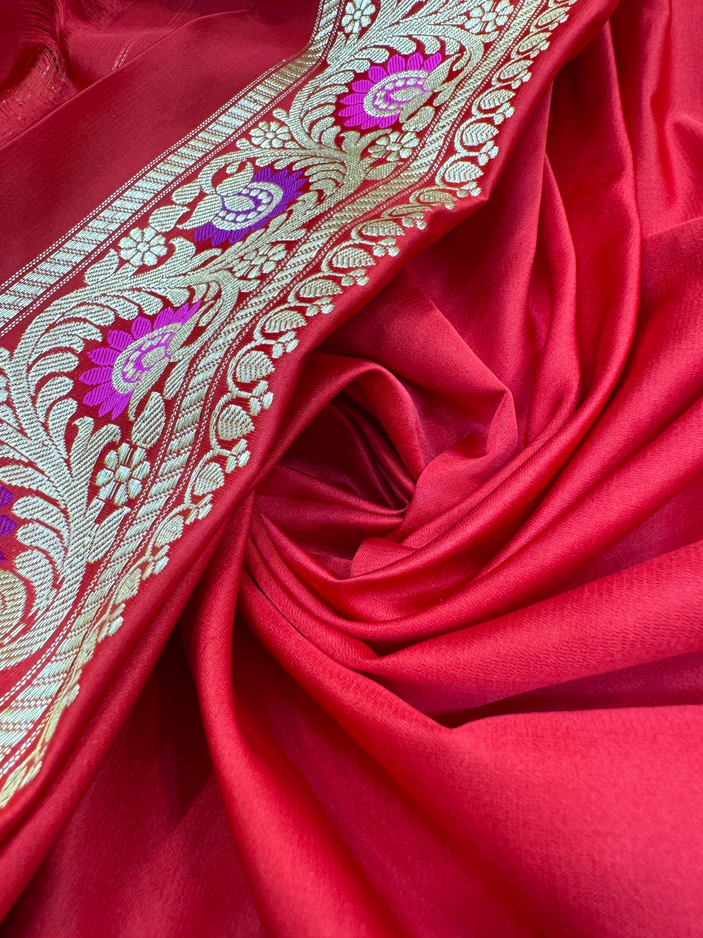 Pure Banarasi Satin Mina Jaal Saree