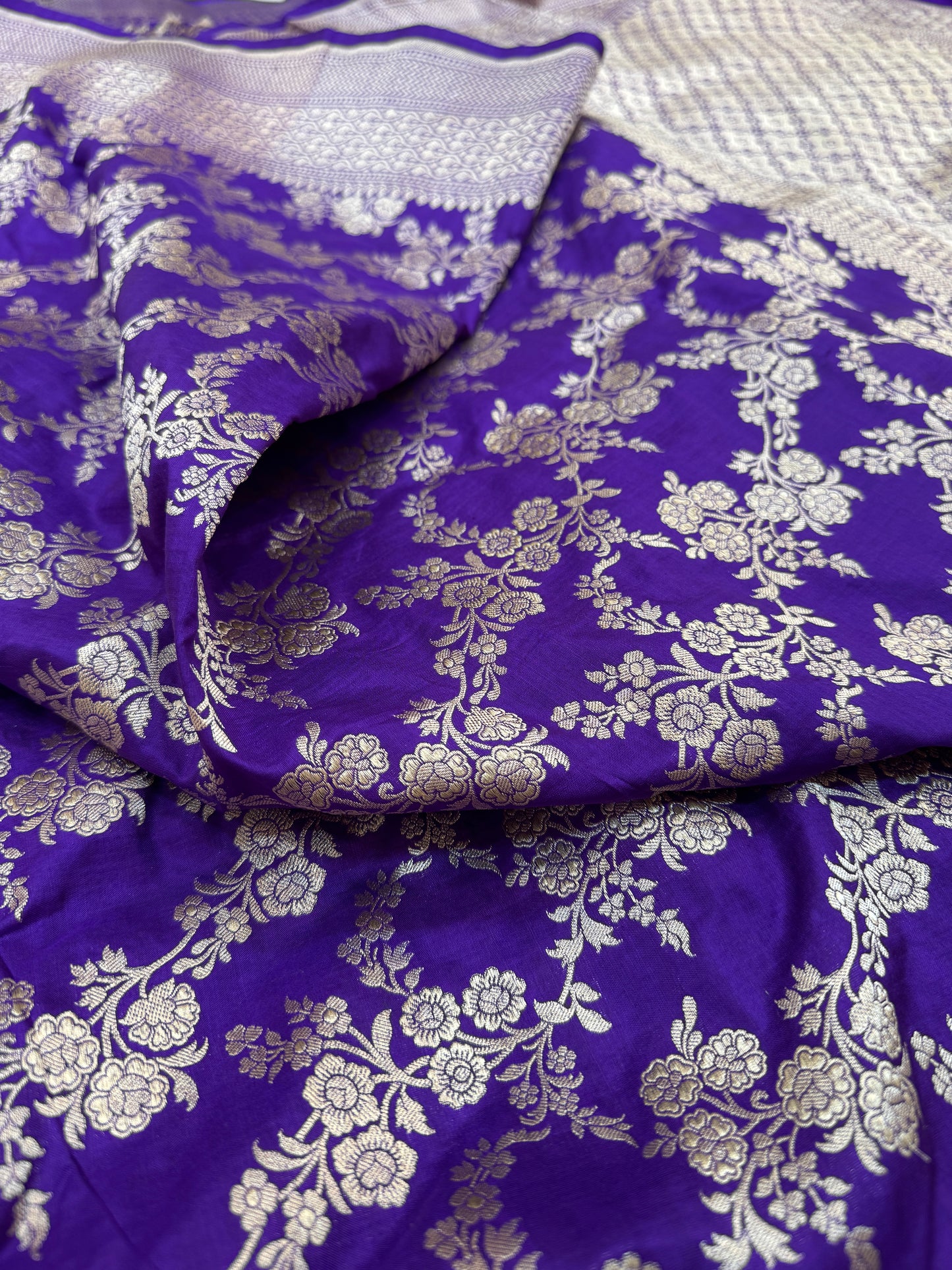 Pure Banarasi Katan Silk Jaal Saree