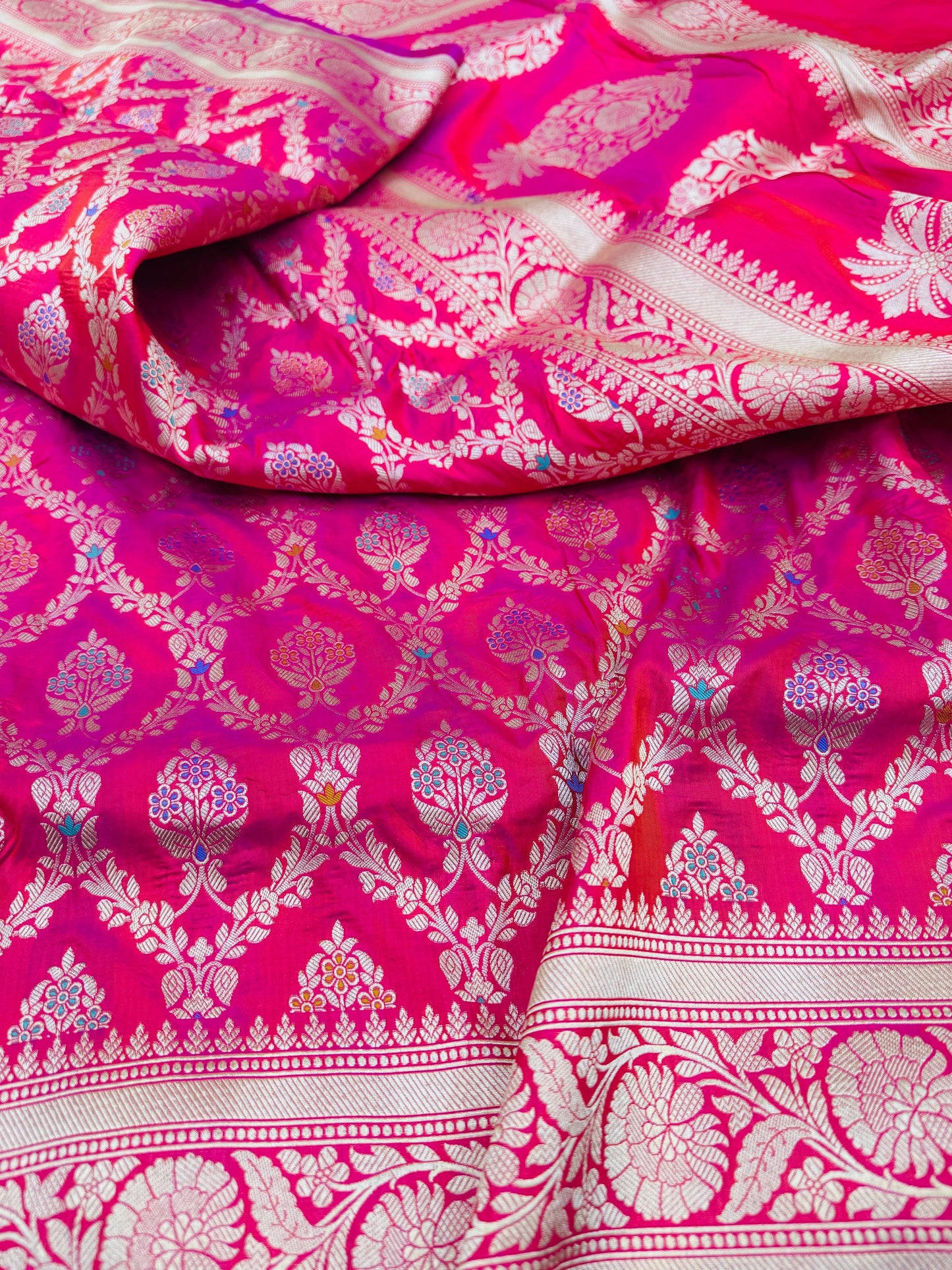 Pure Banarasi Katan Silk Mina Jaal Saree