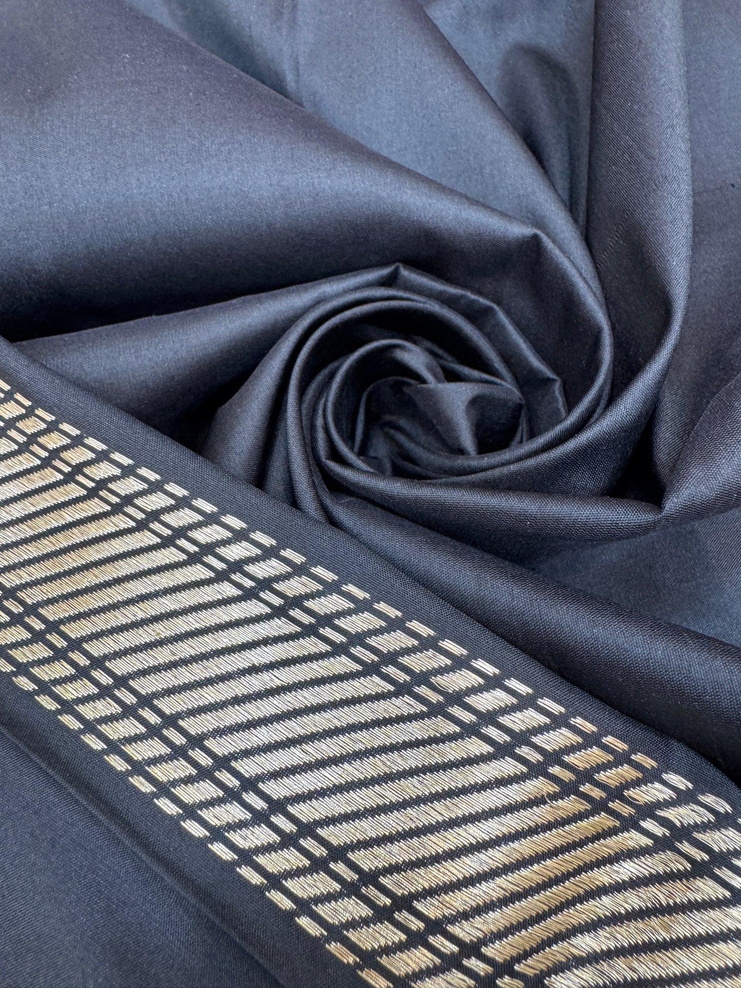 Pure Banarasi Katan Silk Mina Border Saree