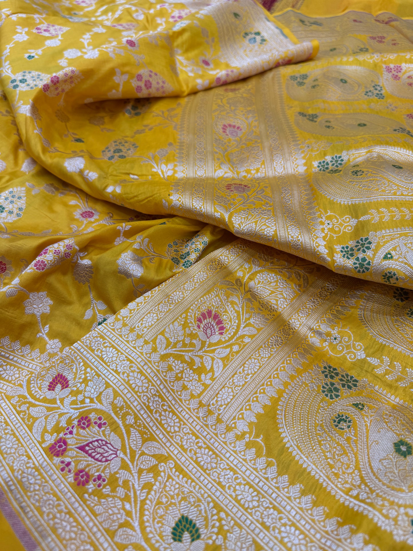 Pure Banarasi Katan Silk Meena Jaal Saree