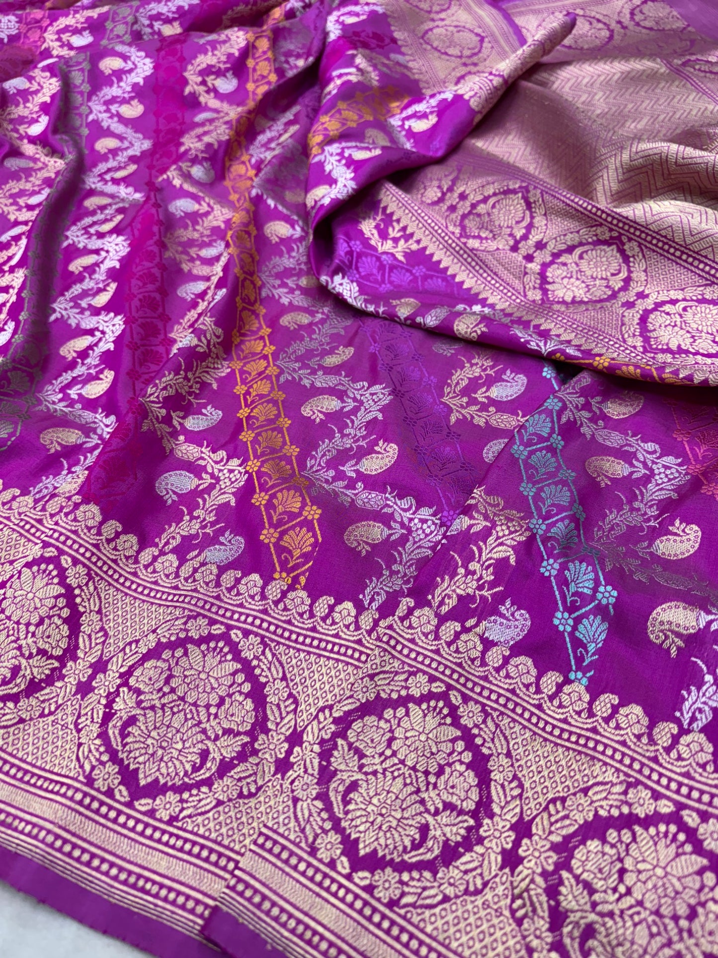 Pure Banarasi Katan Silk Kadhwa Mina Jaal Saree