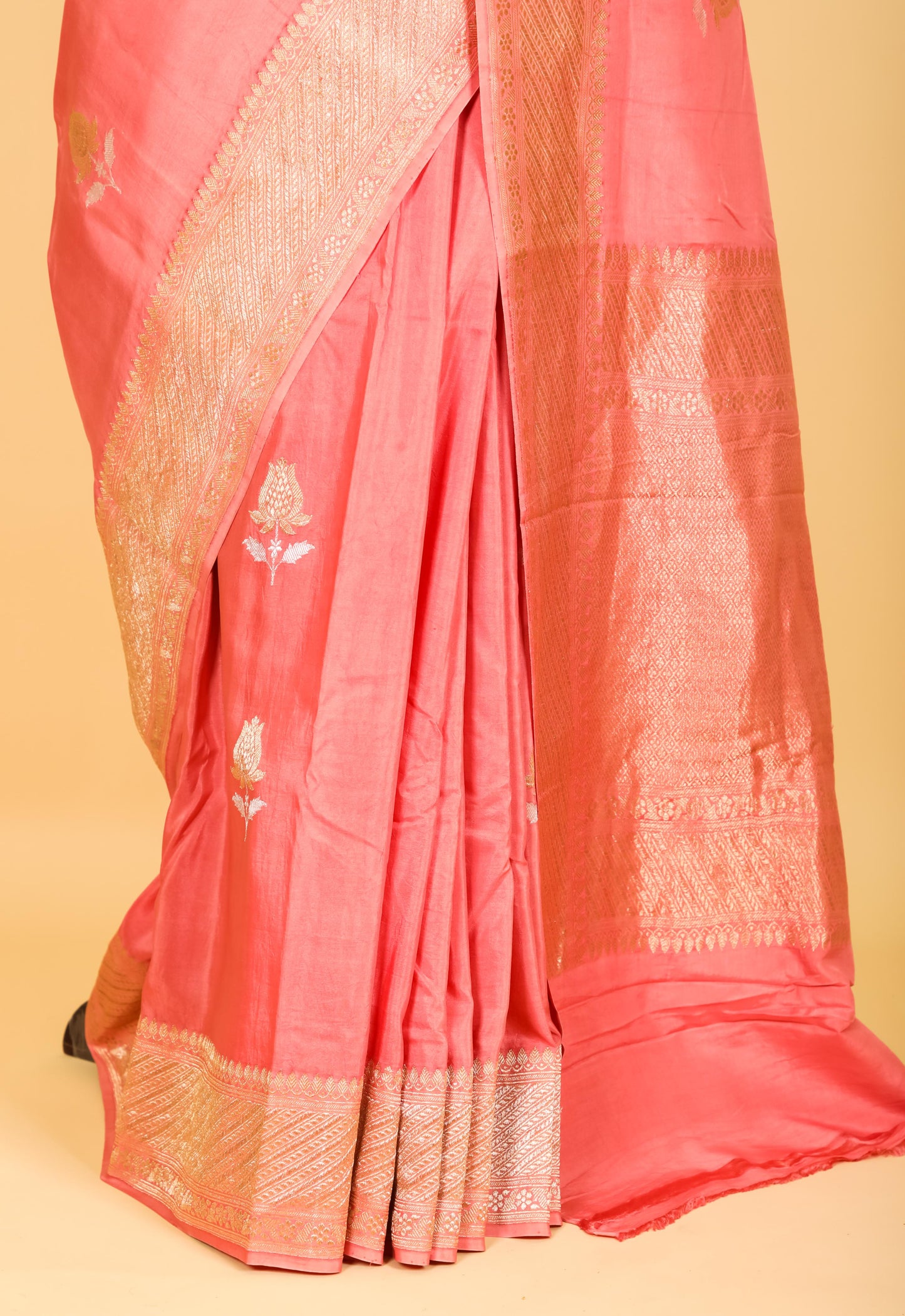 Pure Georgette Kadhwa Buta Banarasi Saree