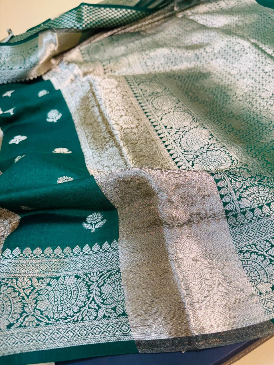 Pure Banarasi Chiniya Tissue Brocade Saree