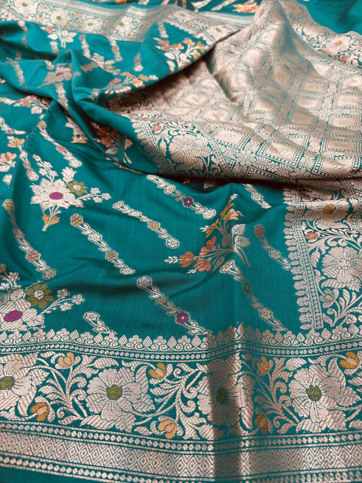 Pure Banarasi Chiniya Silk mina Buta