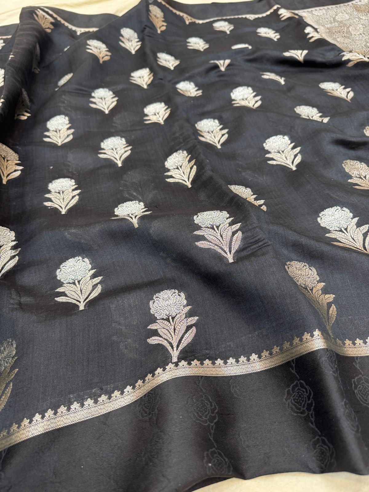 Pure Banarasi Chiniya Silk Buta Saree
