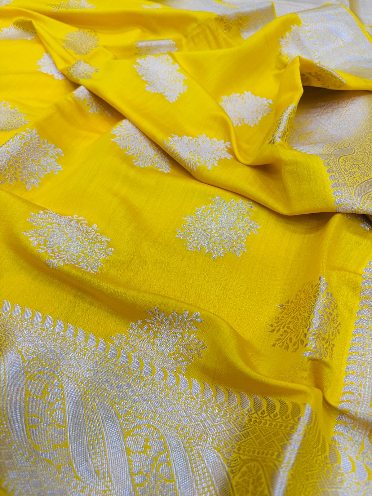 Pure Banarasi Chiniya Silk Buta Saree