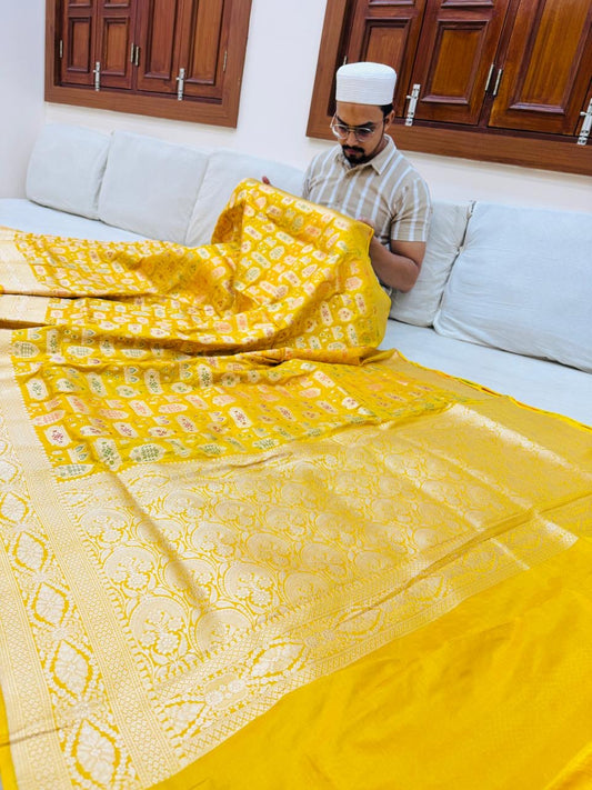 Pure Banarasi Katan Silk Mina Jaal Saree