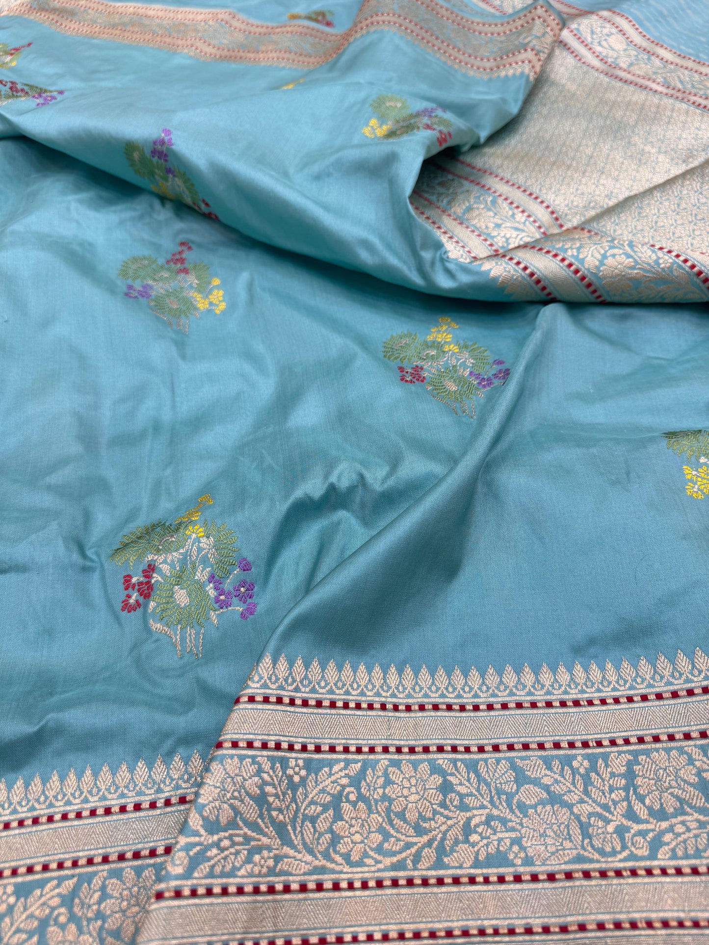 Pure Banarasi Katan Silk Tilfi Buti Saree