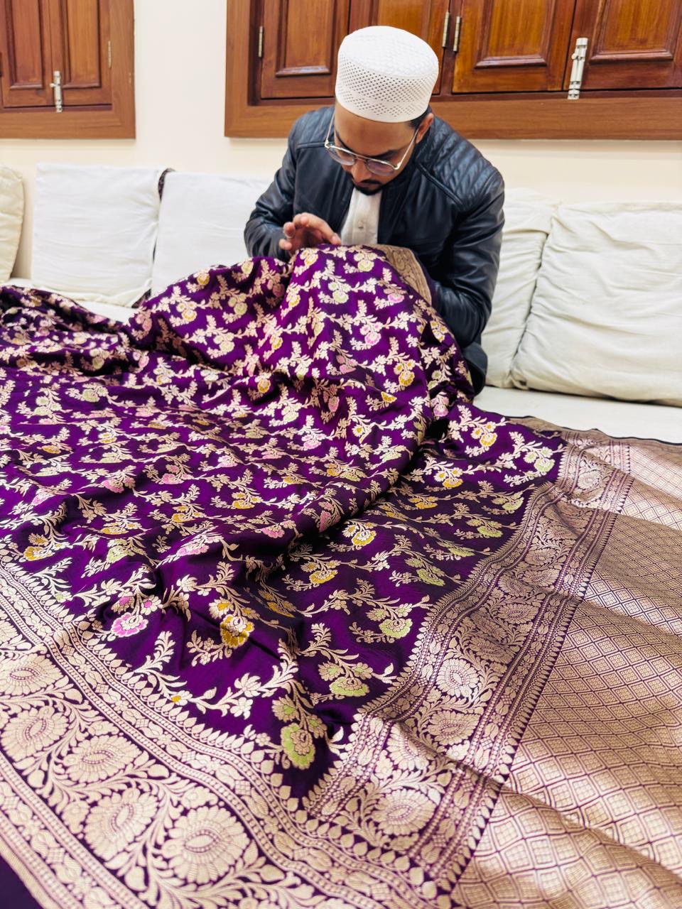 Pure Banarasi Katan Silk Mina Jaal Saree