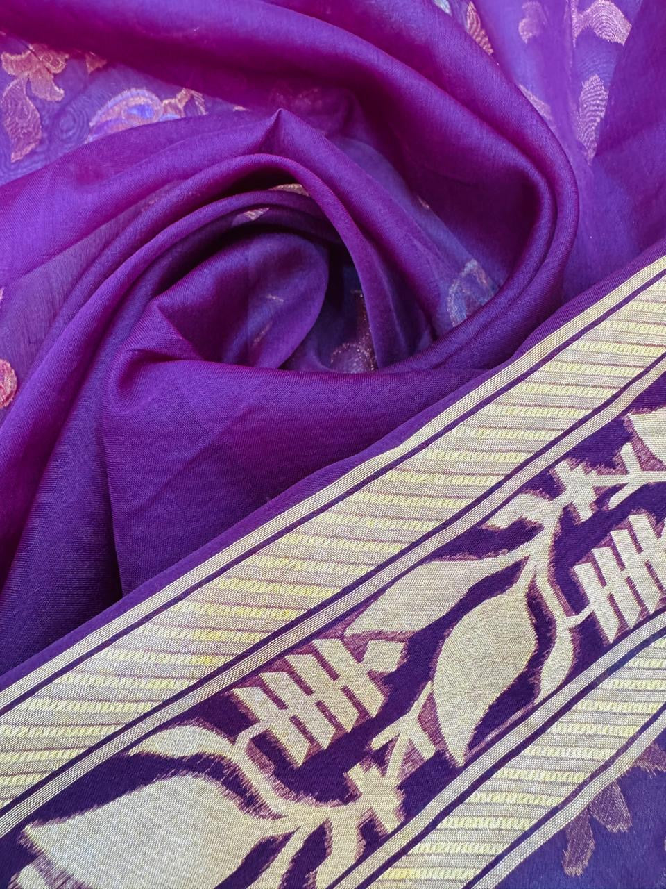 Kora Jamdani Saree