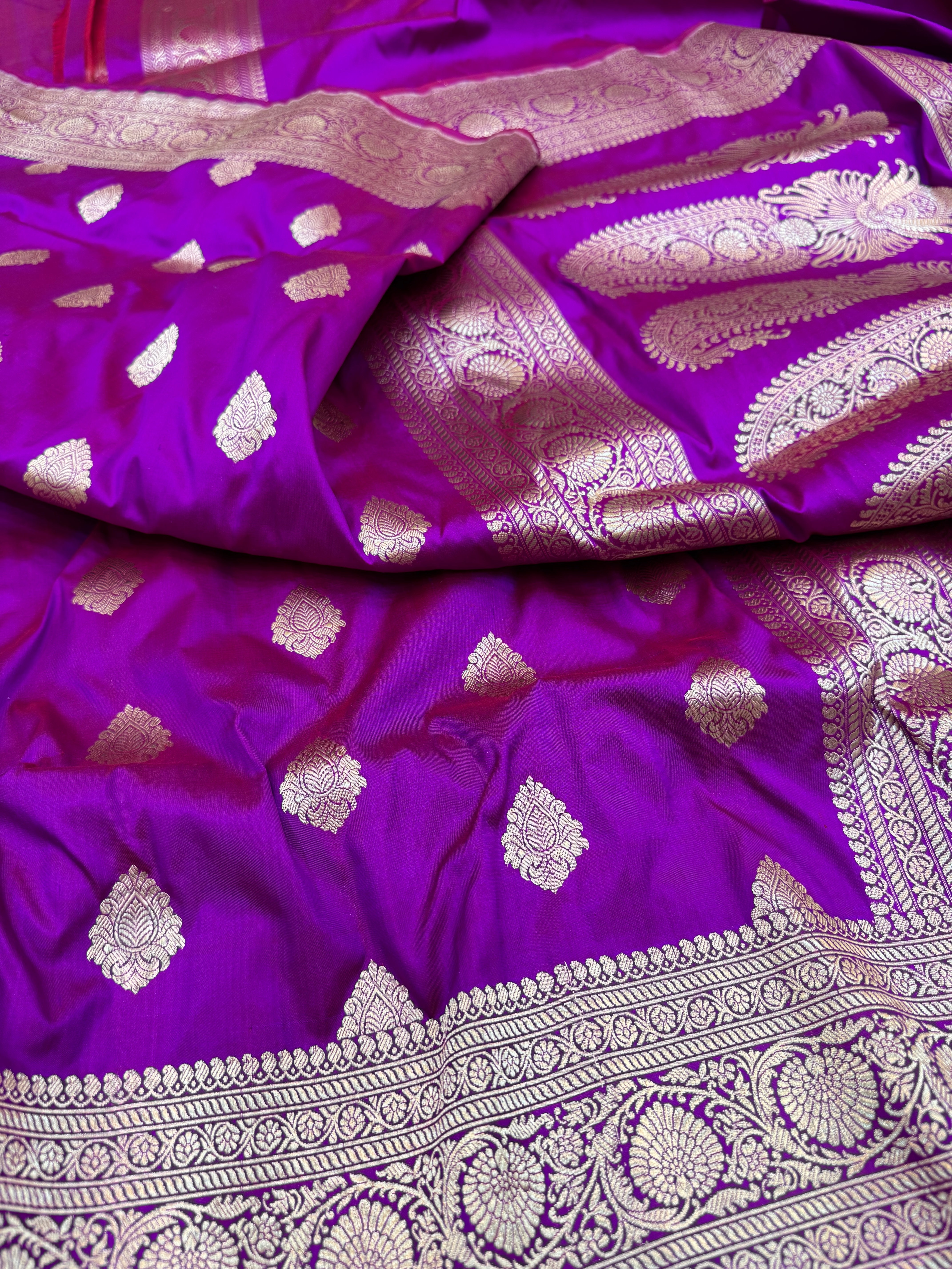 Pure Banarasi Katan Silk Simple Buta Saree