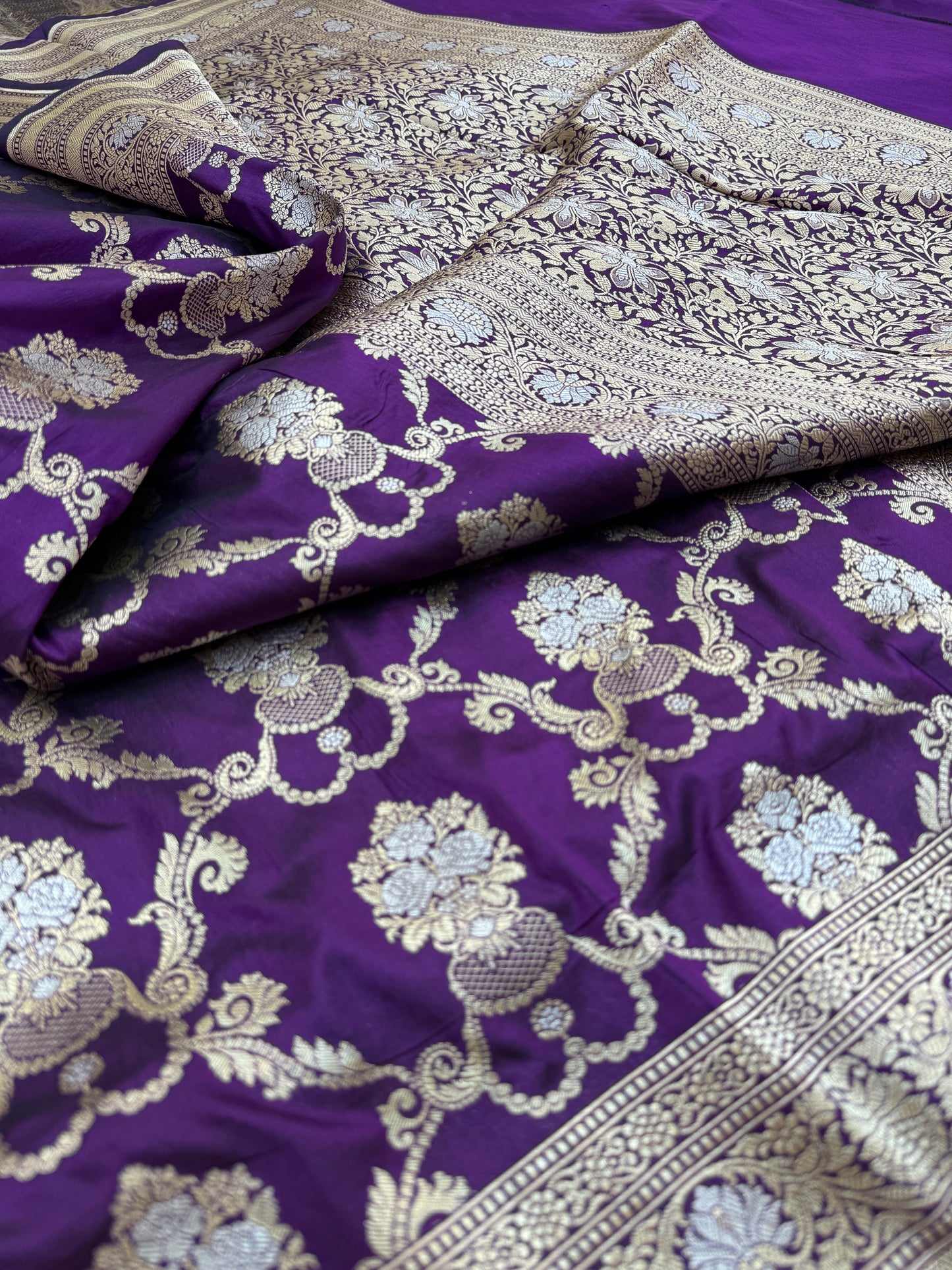 Pure Banarasi Katan Silk Sona Mina Jaal Saree