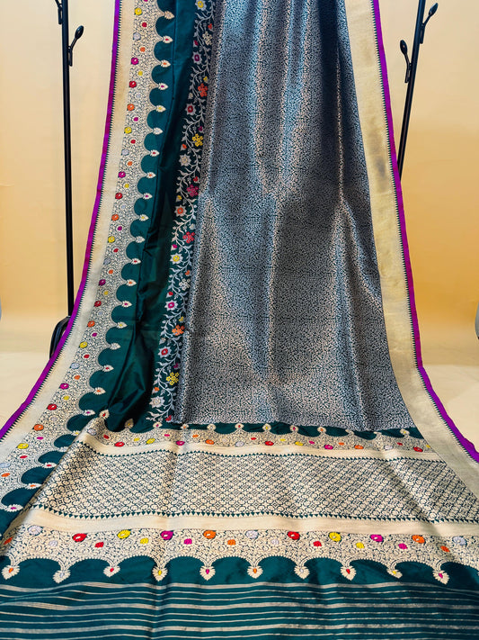 Pure Banarasi Katan Silk Designer Brocade With Scallop Border Saree