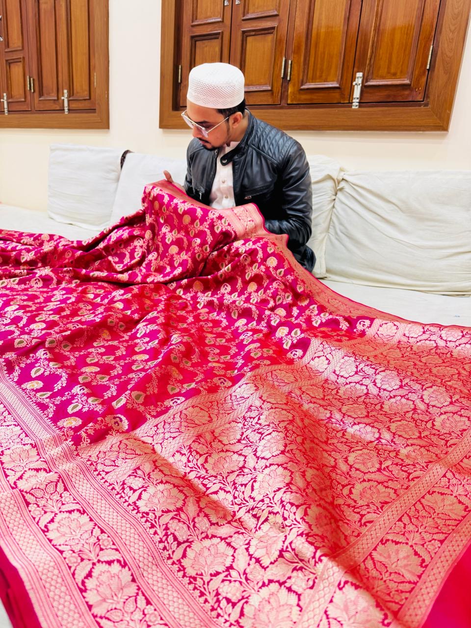 Pure Banarasi Katan Silk Mina Jaal Saree