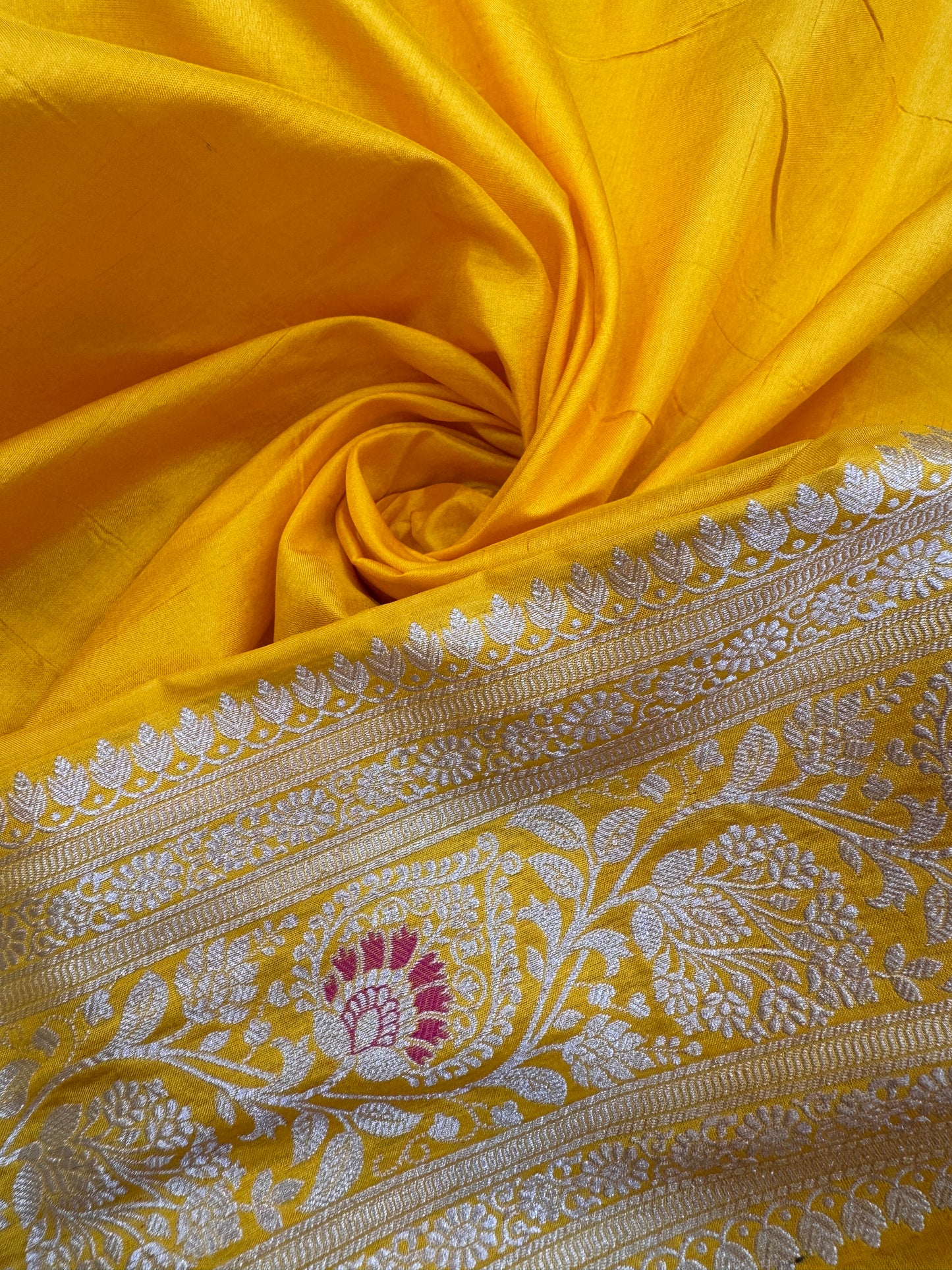 Pure Banarasi Katan Silk Meena Jaal Saree