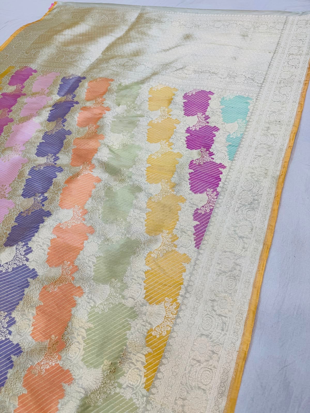 Katan Silk Tissue Rangkaat Saree