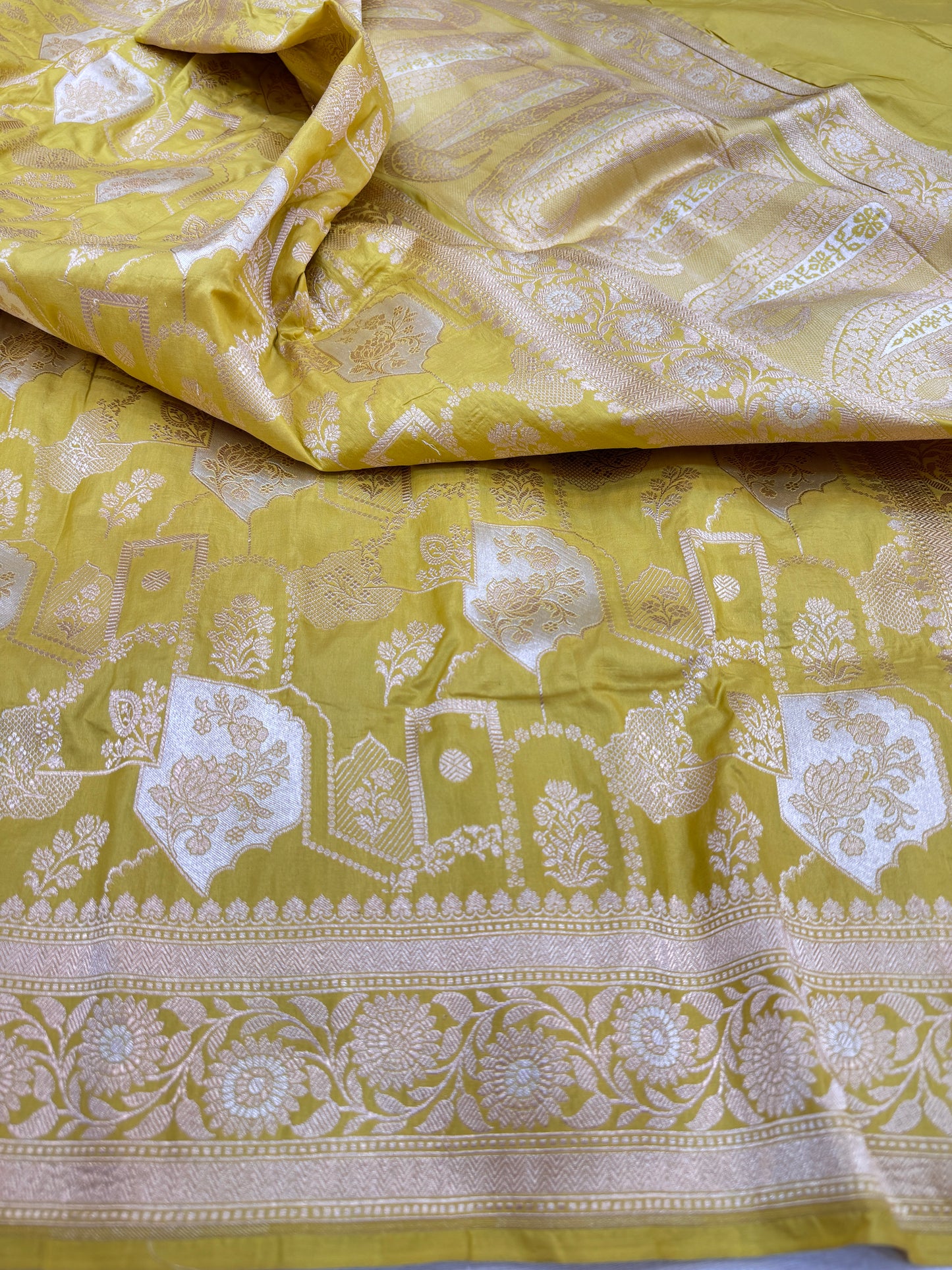 Pure Banarasi Katan Silk Sona Mina Jaal Saree