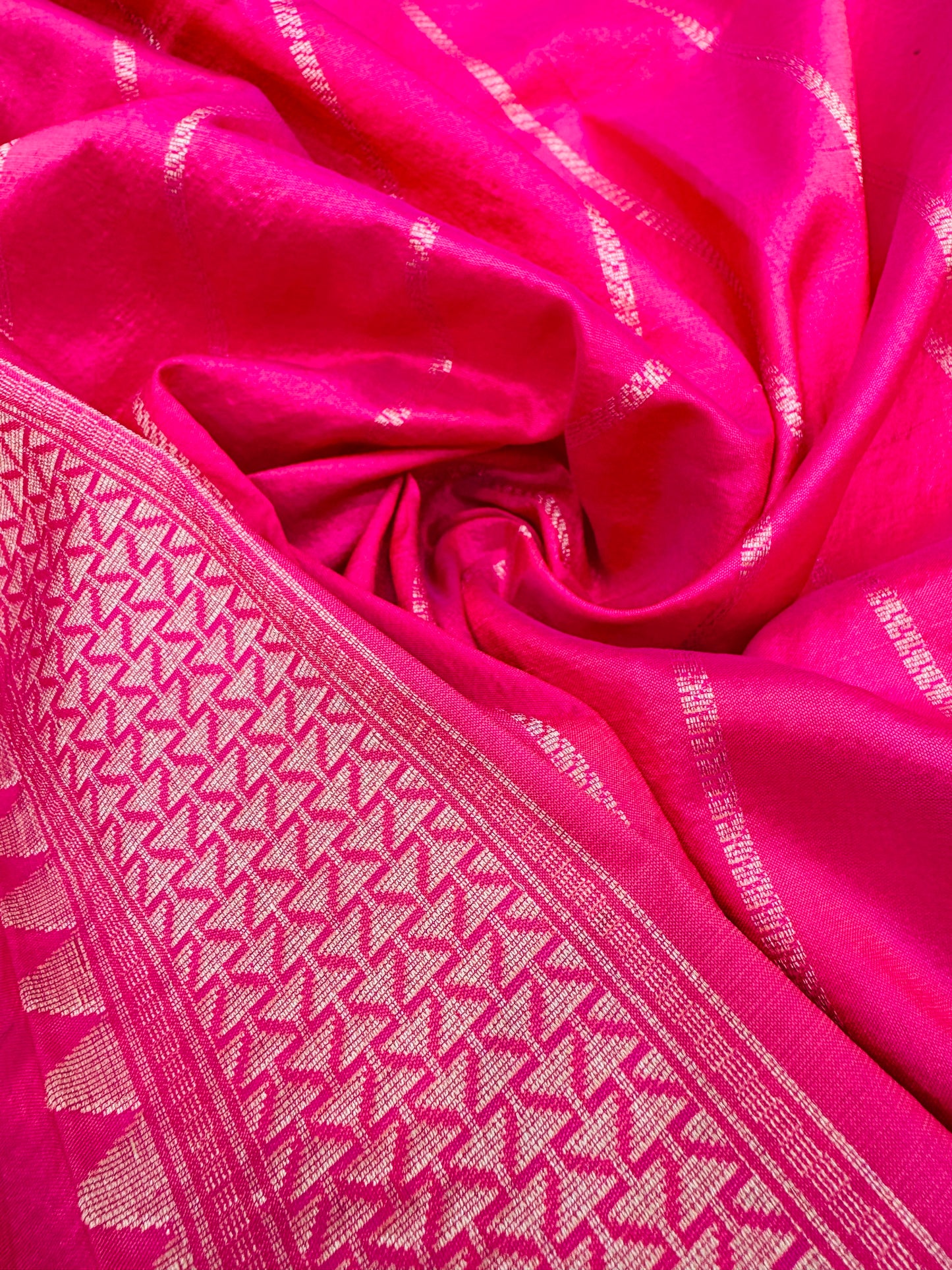 Pure Banarasi Katan Silk Kadhwa Mina Buta Saree
