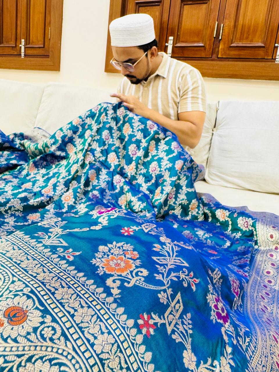 Pure Banarasi Katan Silk Mina Jaal Saree