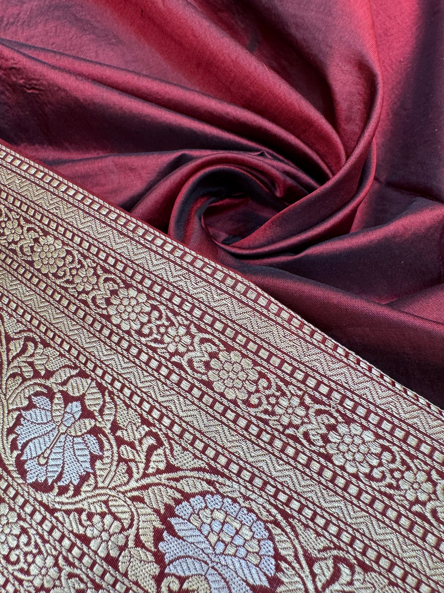 Pure Banarasi Katan Silk Sona Mina Jaal Saree