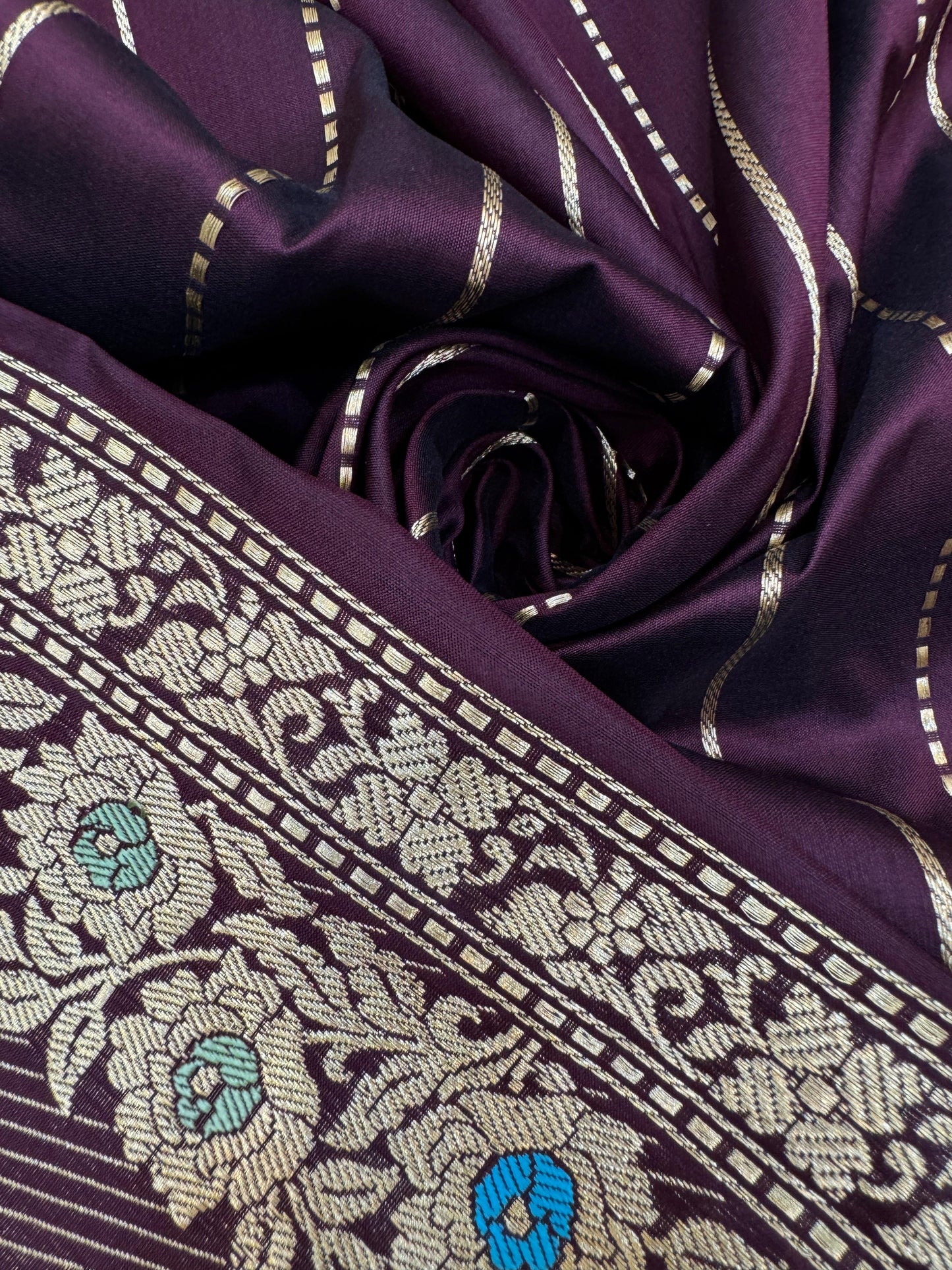 Pure Banarasi Katan Silk kadhwa Buta Saree
