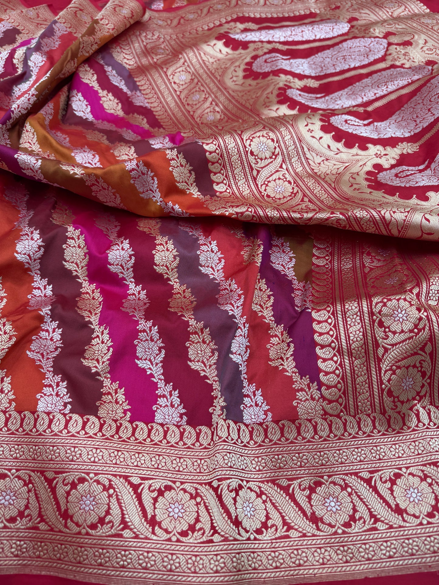 Pure Banarasi Katan Silk Kadhwa Rangkaat Saree