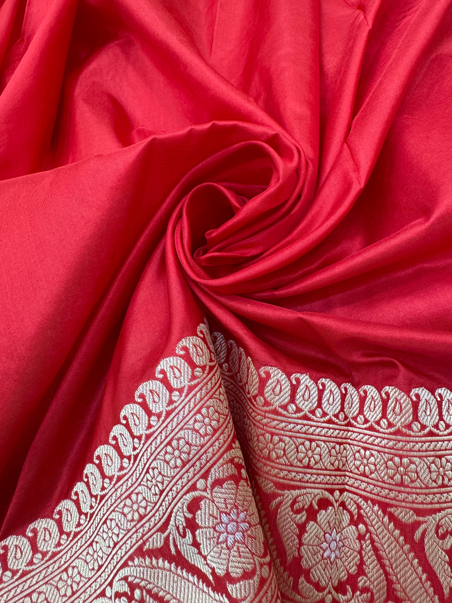 Pure Banarasi Katan Silk Kadhwa Rangkaat Saree