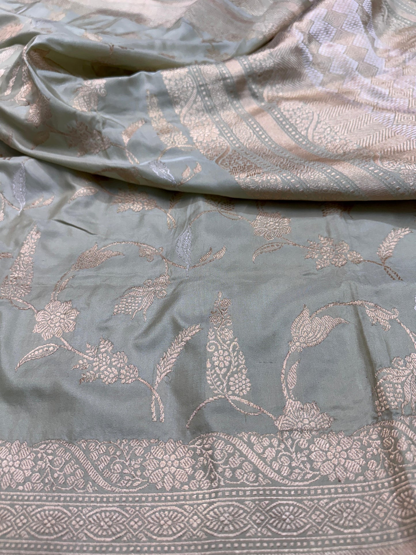 Pure Banarasi Katan Silk Kadhwa Jaal Saree