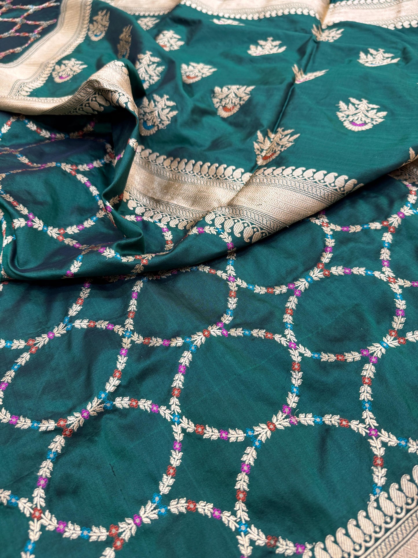 Pure Banarasi Katan Silk Jaal Saree