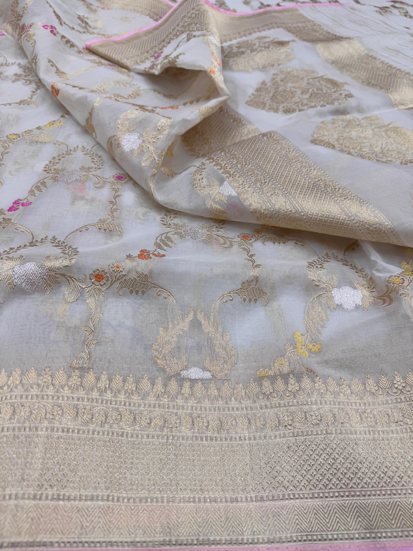 Pure Banarasi kora Silk Kadhwa Jaal Saree